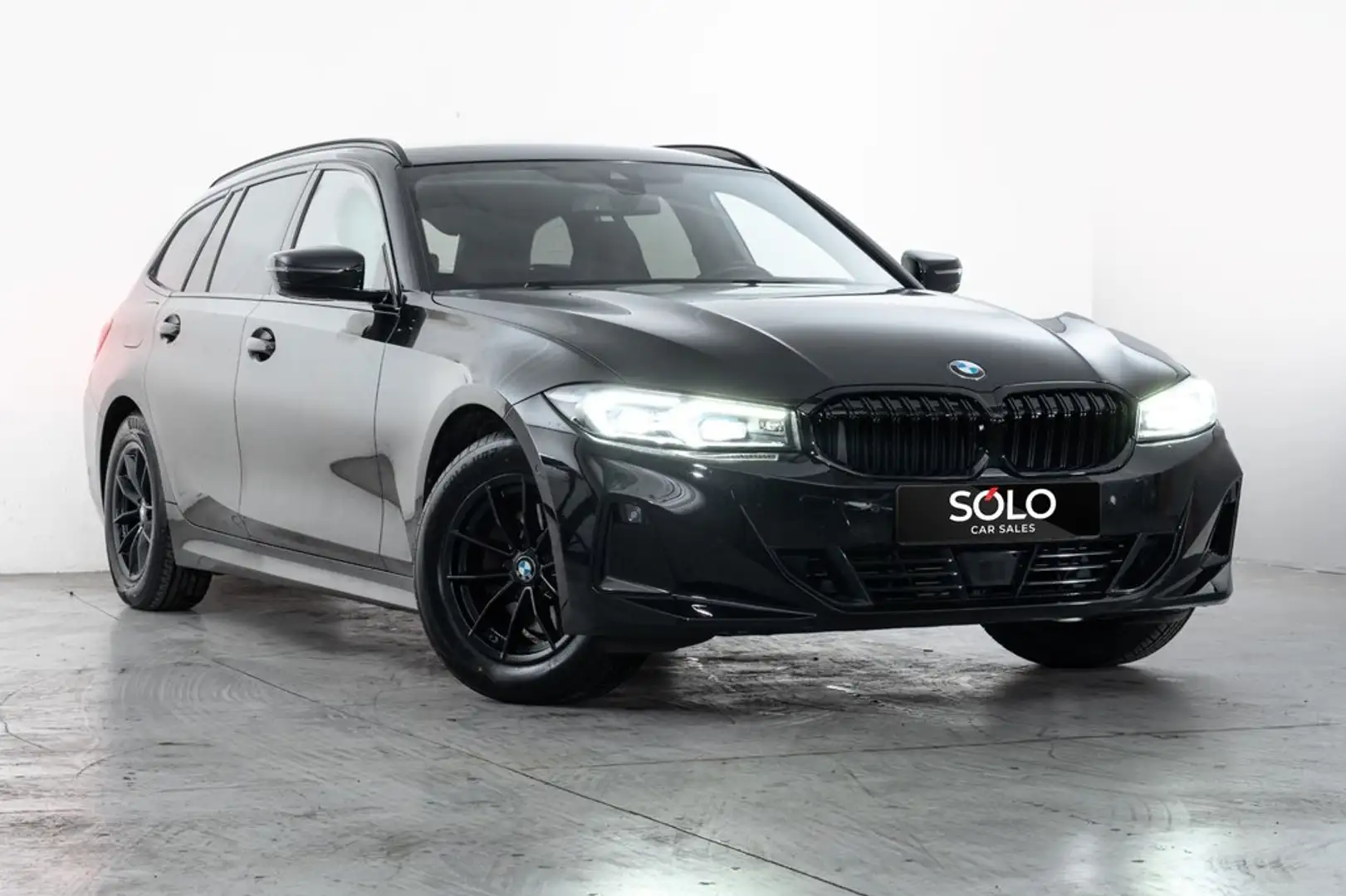 BMW 320 320d Auto.Touring Negro - 1