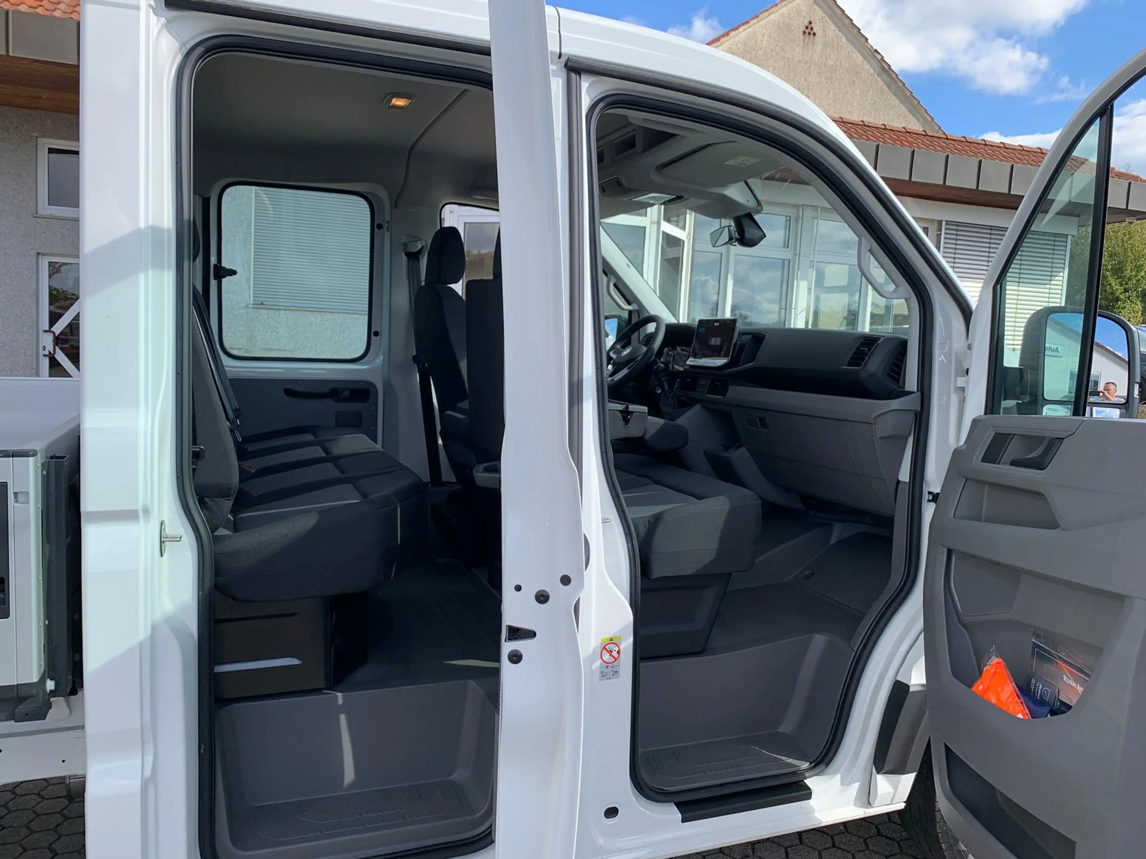 Volkswagen Crafter VW Crafter 35 DoKa MR L3 AHK 2+3Garantie 7-Sitzer — photo 11