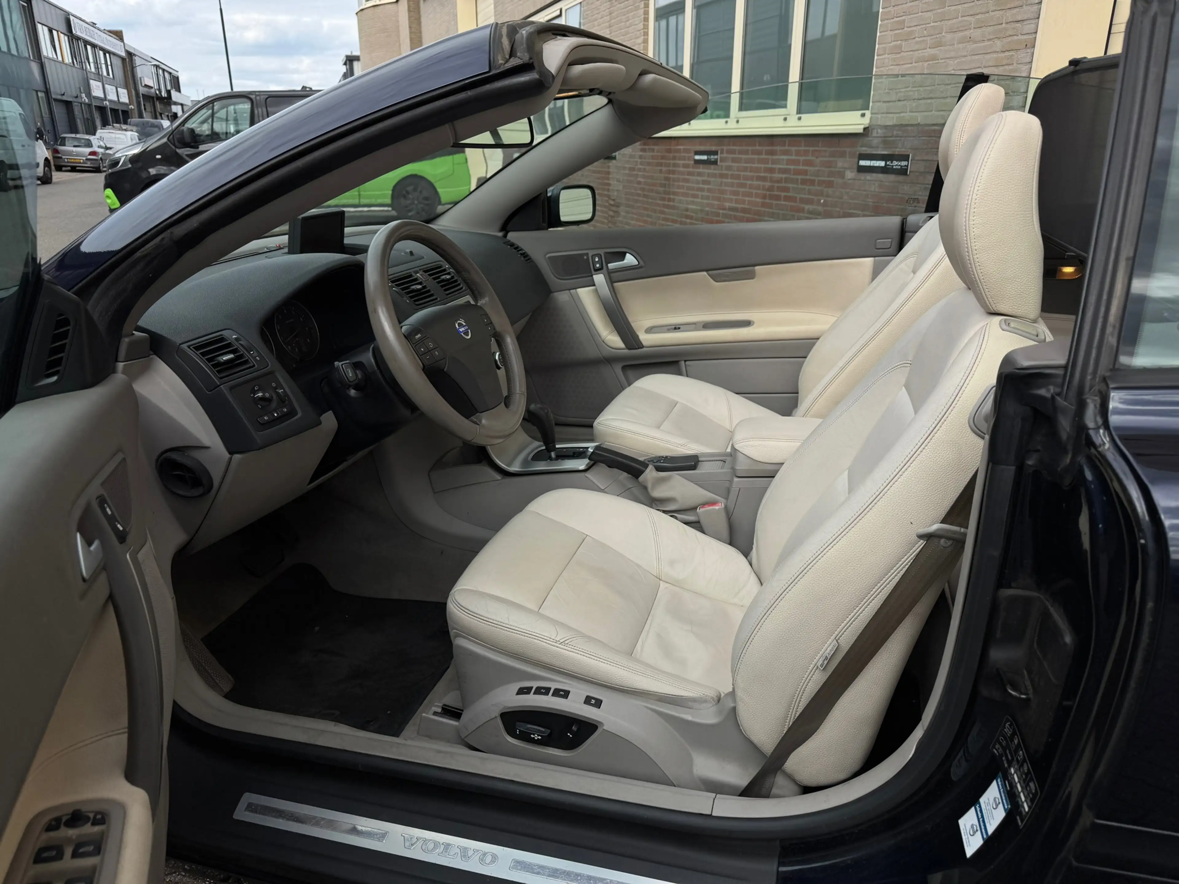 Volvo C70 Convertible 2.4i Summum Automaat|Navigatie|Stoelve — photo 4