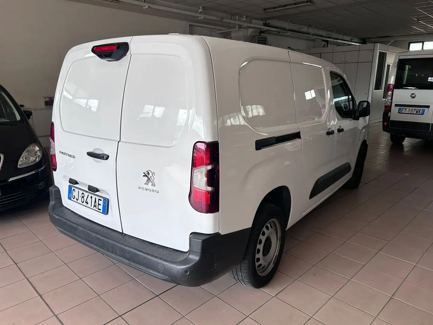 Peugeot Partner BlueHDi 100 S&S PL Furgone Premium Bianco - 2