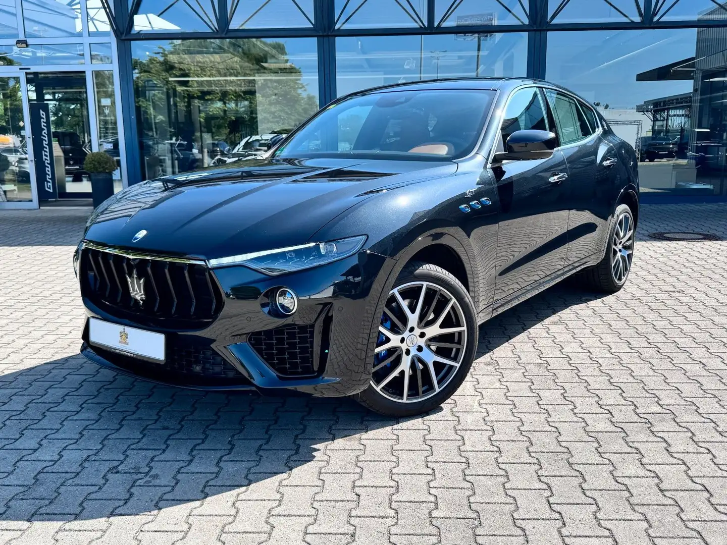 Maserati Levante GT/Fahrassist+/Pano/ 21"/Sportpaket Noir - 2