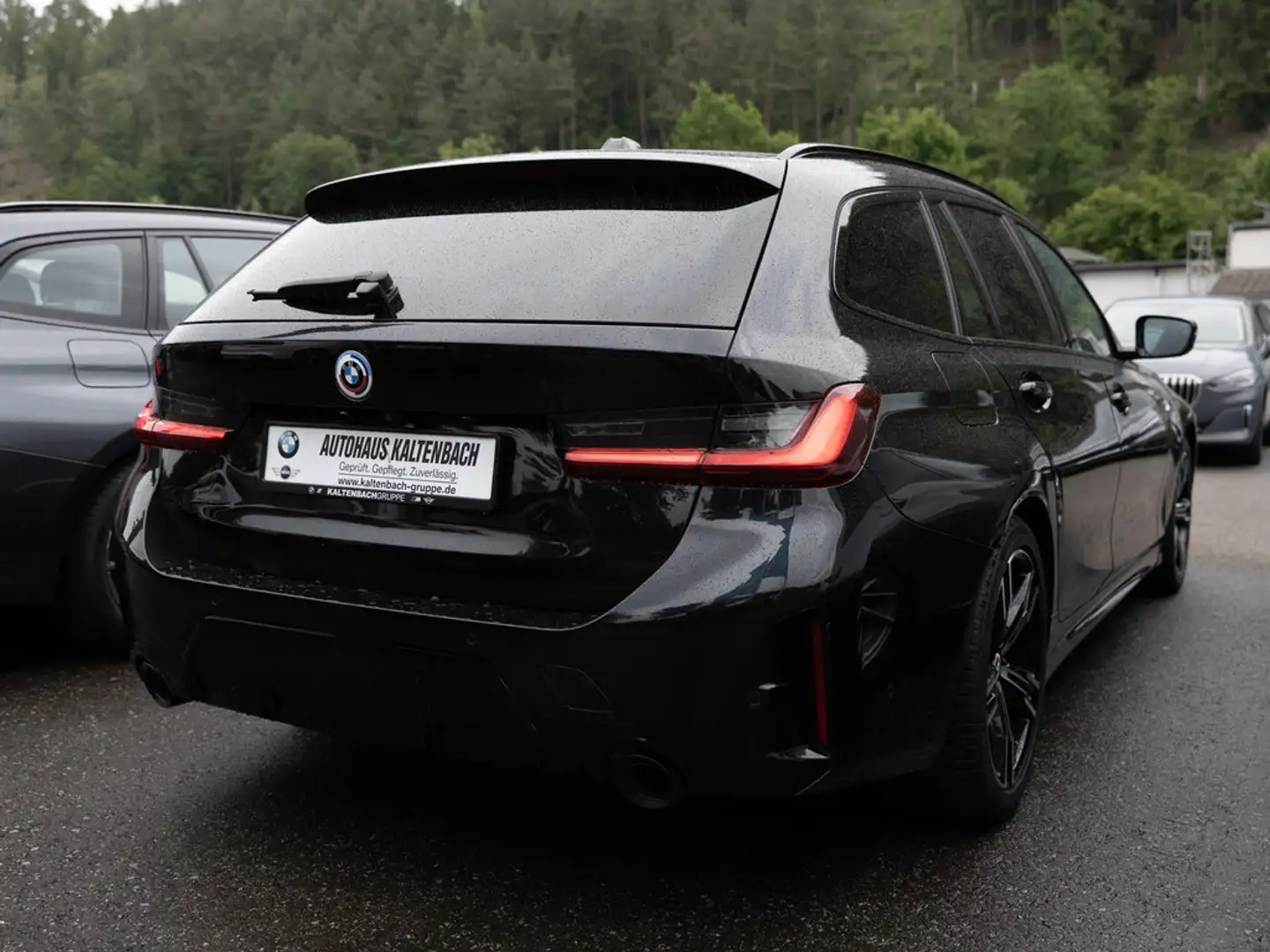 BMW 320 i Touring M-Sportpaket FACEL. PANO HUD LED Negro - 2