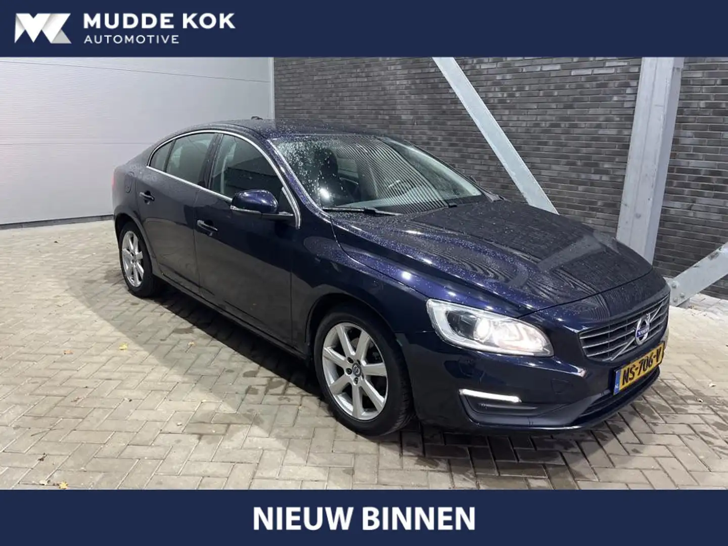 Volvo S60 T2 Nordic+ | Automaat | Stoelverwarming | Navigati Bleu - 1