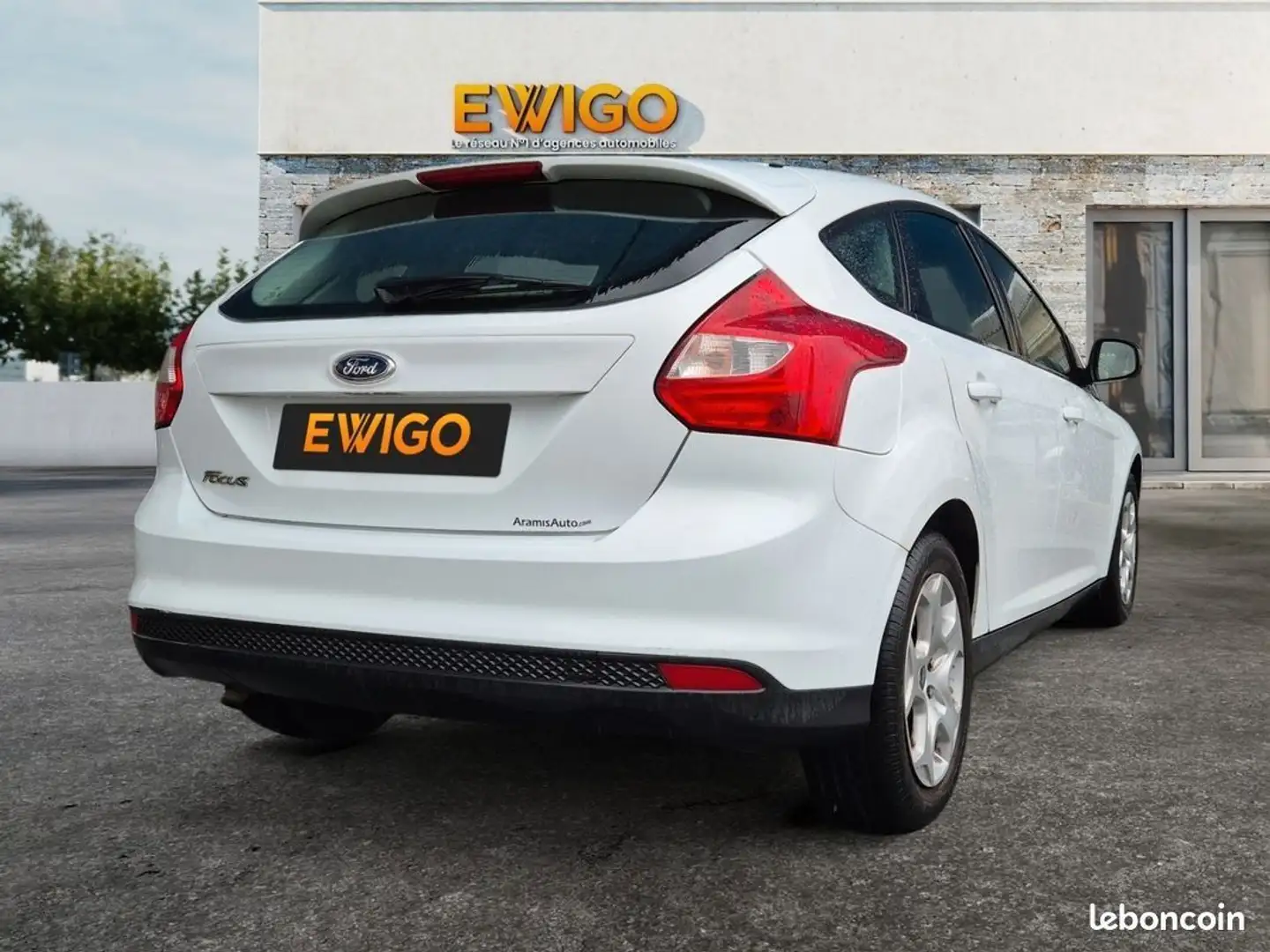 Ford Focus 1.6 tivct 85 trend deuxieme main affaire +++ Blanc - 2
