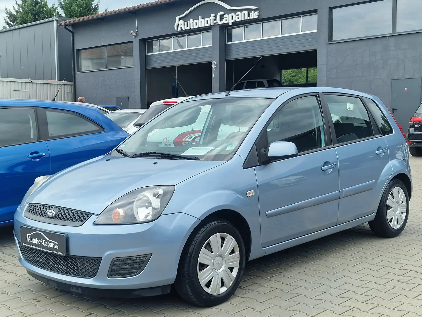 Ford Fiesta 1.3 Connection/2.Ha/5.Türig/Tüvneu/Klima/ZV/ Blau - 1