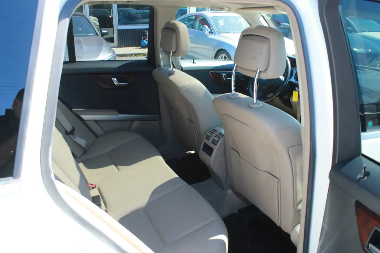 Mercedes-Benz GLK-Class снимка Mercedes-Benz GLK-Class