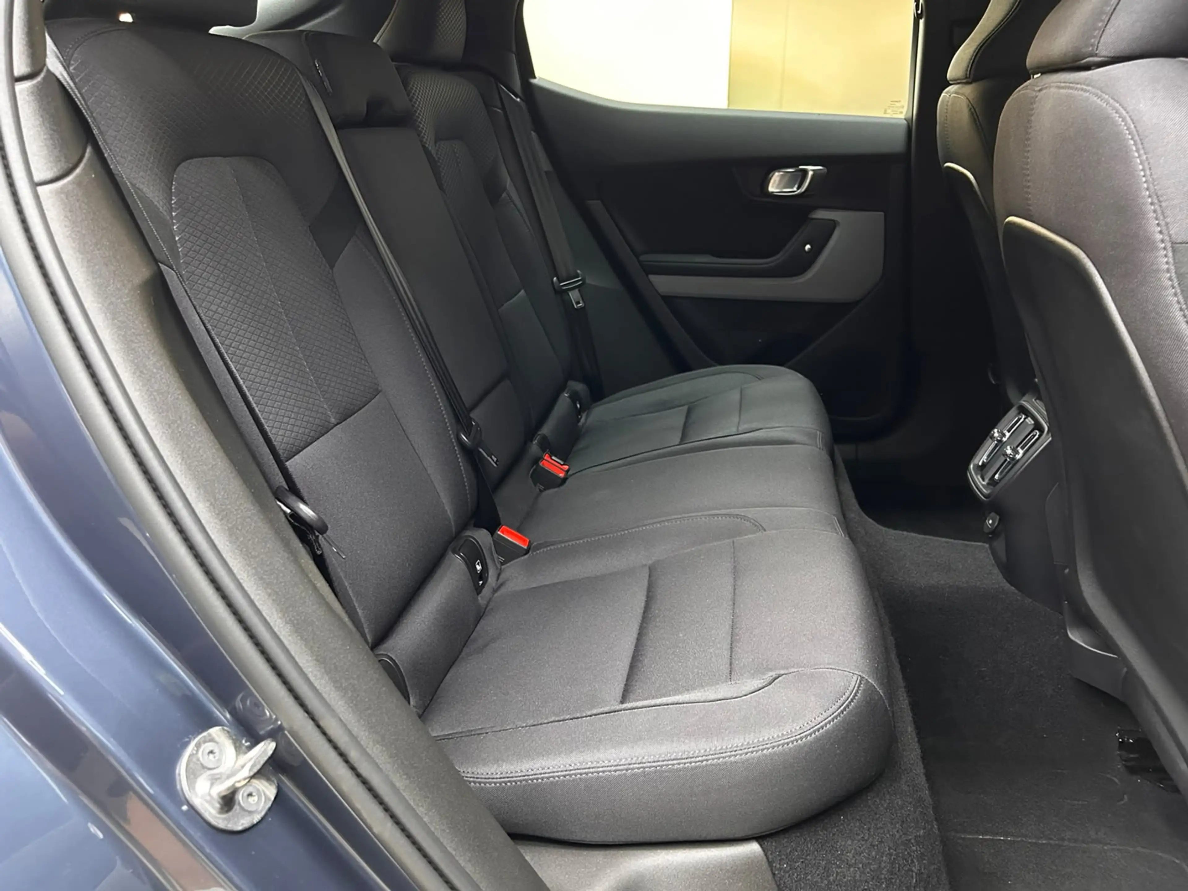 Polestar 2 LED+SHZ+NAVI+KEYLESS+ACC+360°+DAB+20+ — photo 12