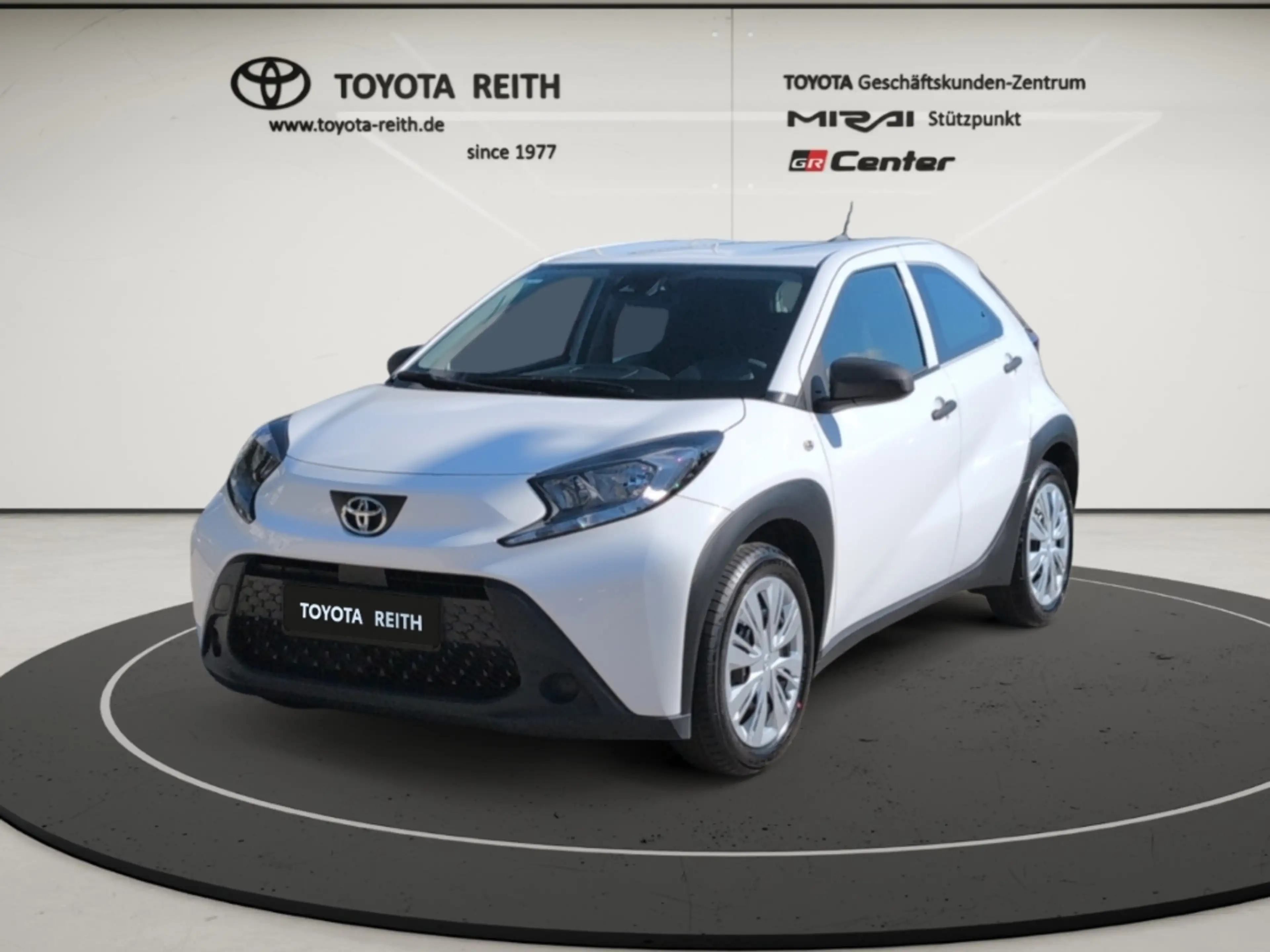 Toyota Aygo X Basis Apple CarPlay Android Auto Musikstreaming DA