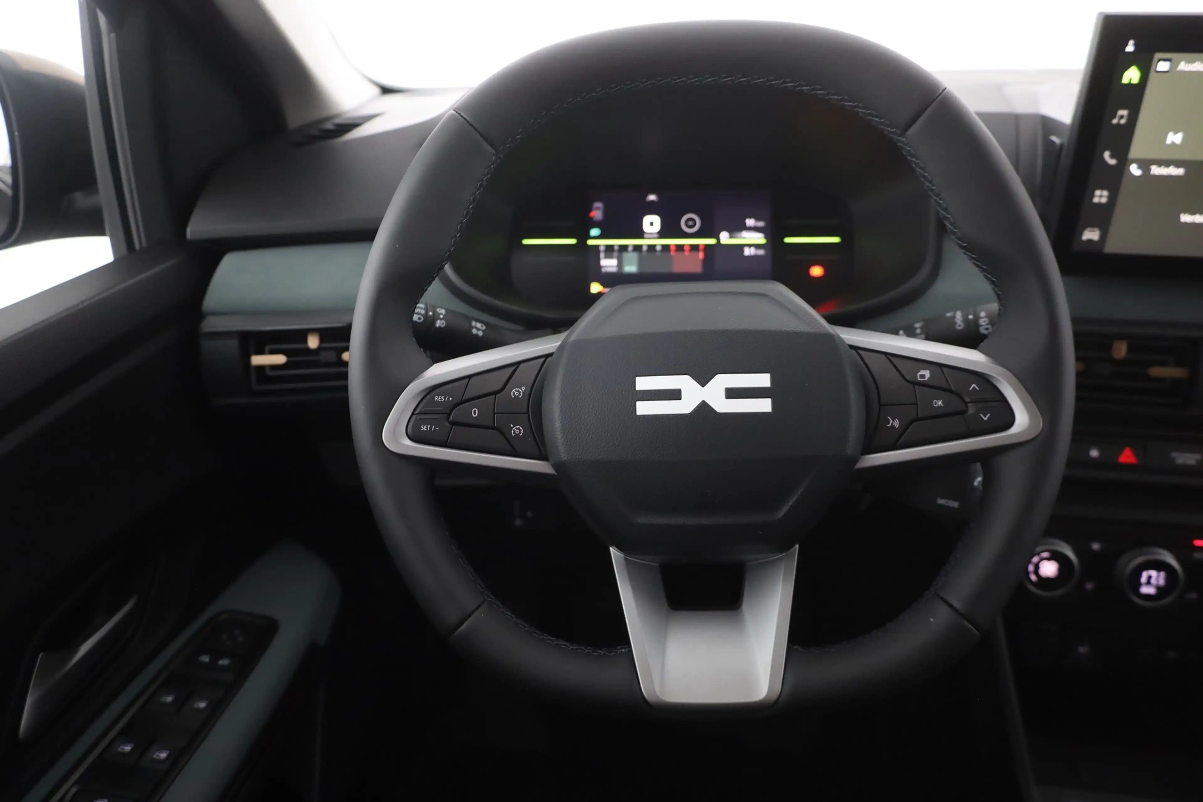 Dacia Jogger TCe 110 Extreme LED 7-Sitzer Kamera — photo 15
