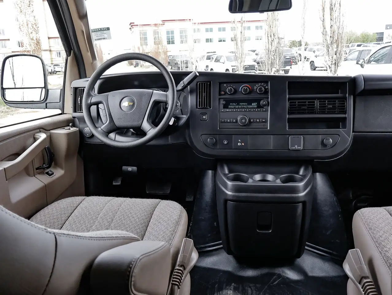 Chevrolet Express 3500 снимка Chevrolet Express 3500