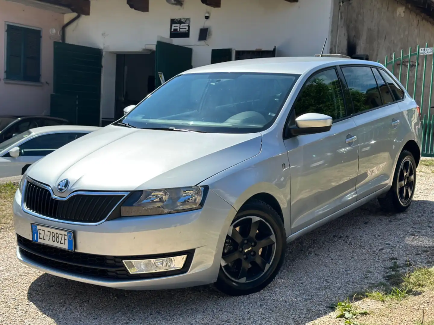 Skoda Rapid/Spaceback 1.6 TDI CR 105 CV StylePlus Grigio - 1