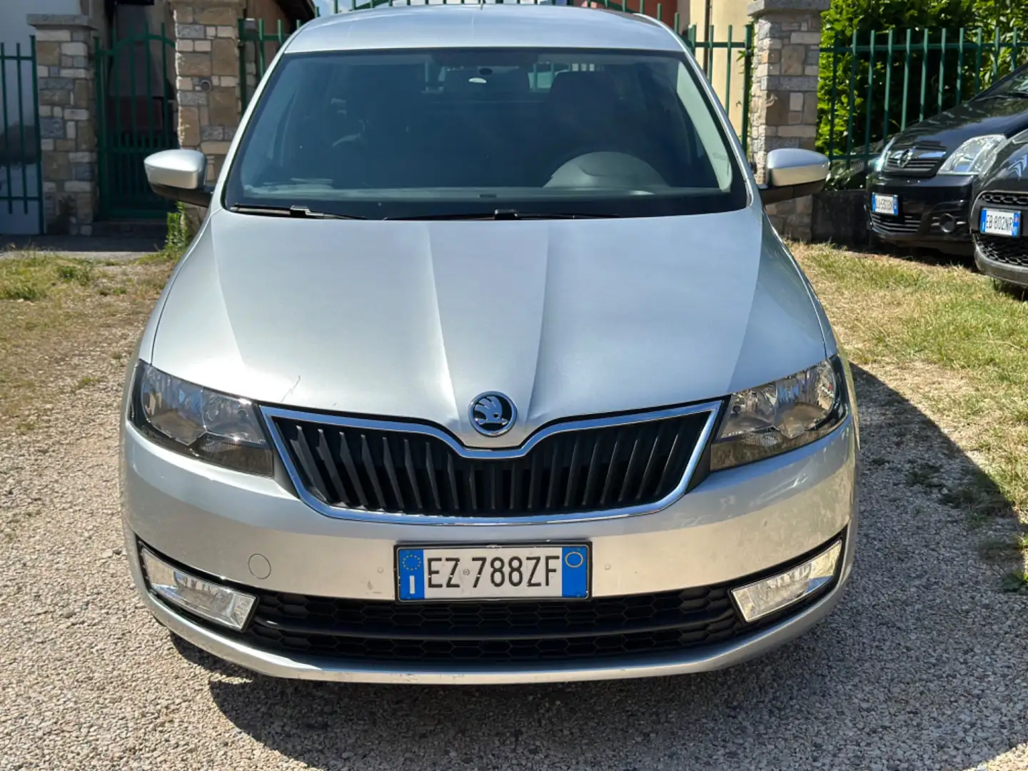 Skoda Rapid/Spaceback 1.6 TDI CR 105 CV StylePlus Grigio - 2