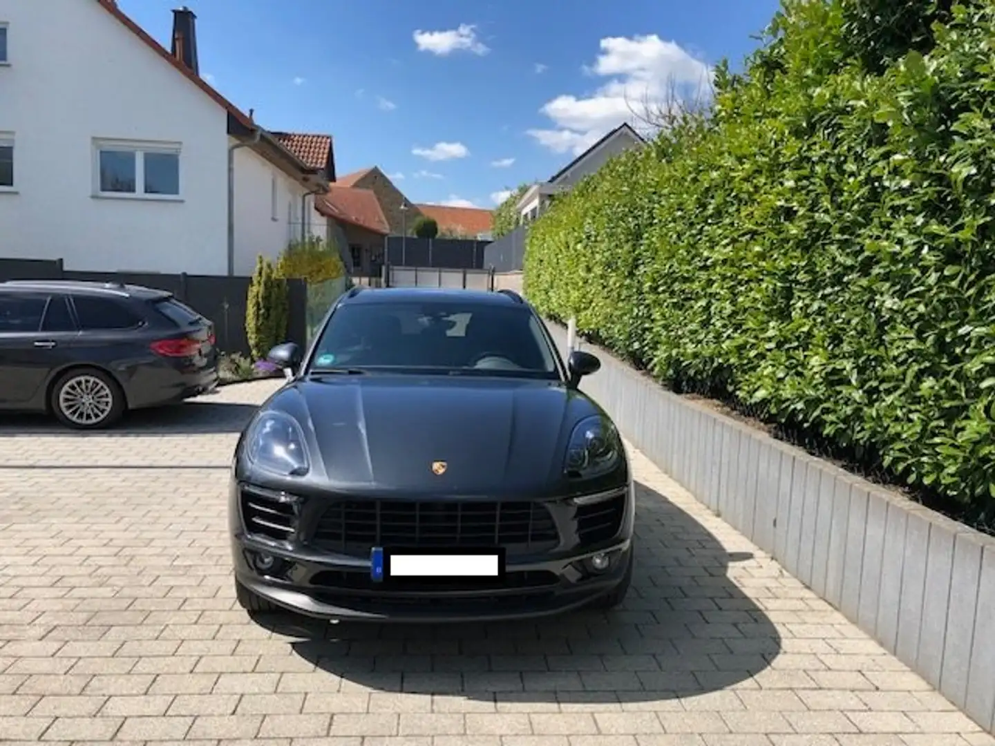 Porsche Macan Deutsches Fzg - TOP-Zustand Porsche Wartungen Grau - 2
