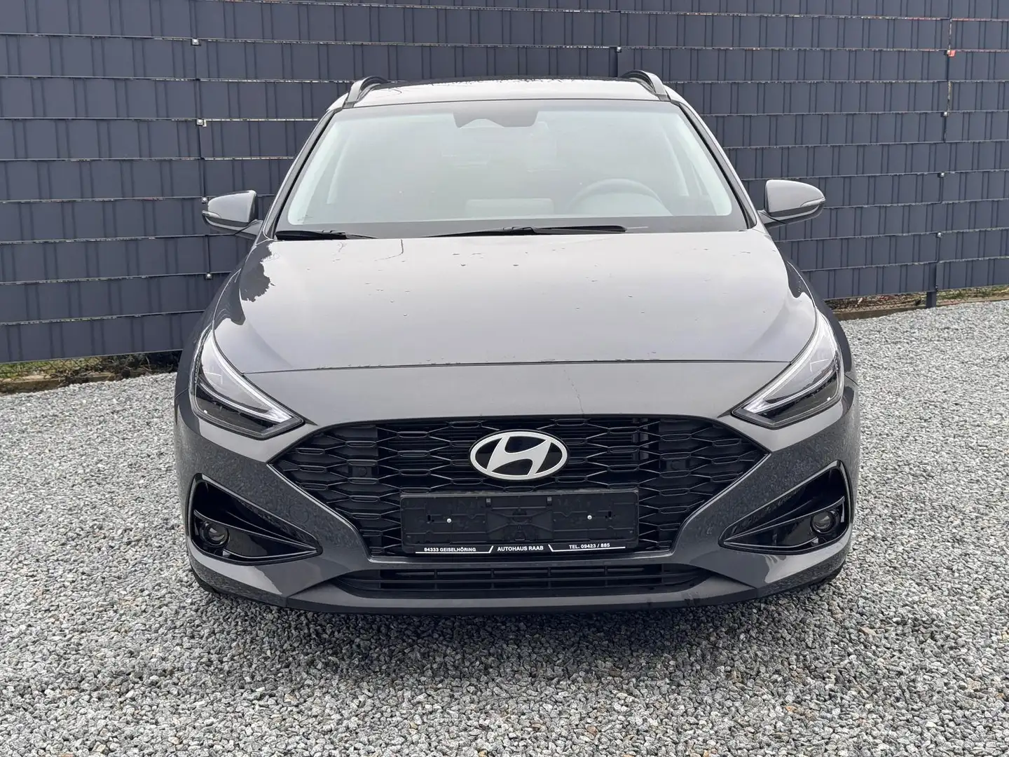 Hyundai i30 Kombi Family Smart Paket 2026 85 kW (116 PS), S... Grau - 2