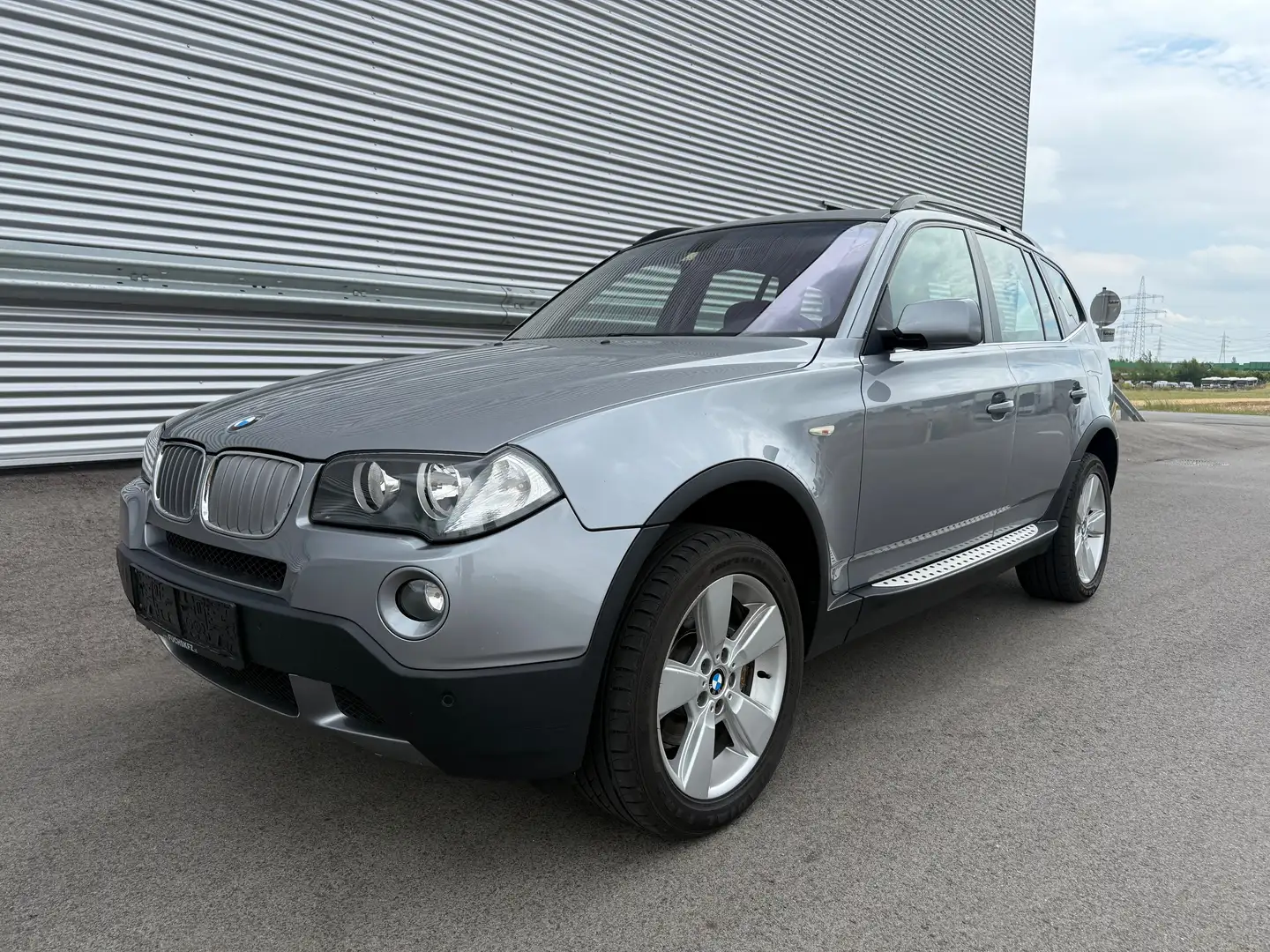 BMW X3 2,5si Österreich-Paket Aut. ID:48 Grau - 2