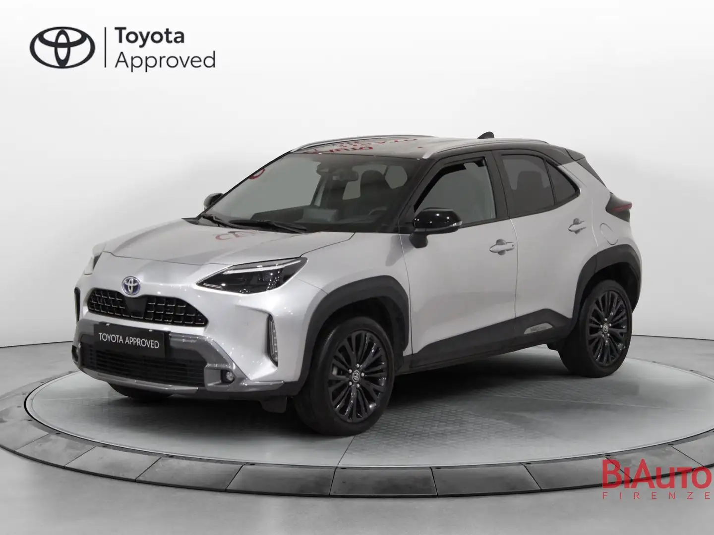 Toyota Yaris Cross Yaris Cross 1.5 Hybrid 5p. E-CVT Adventure Argento - 1