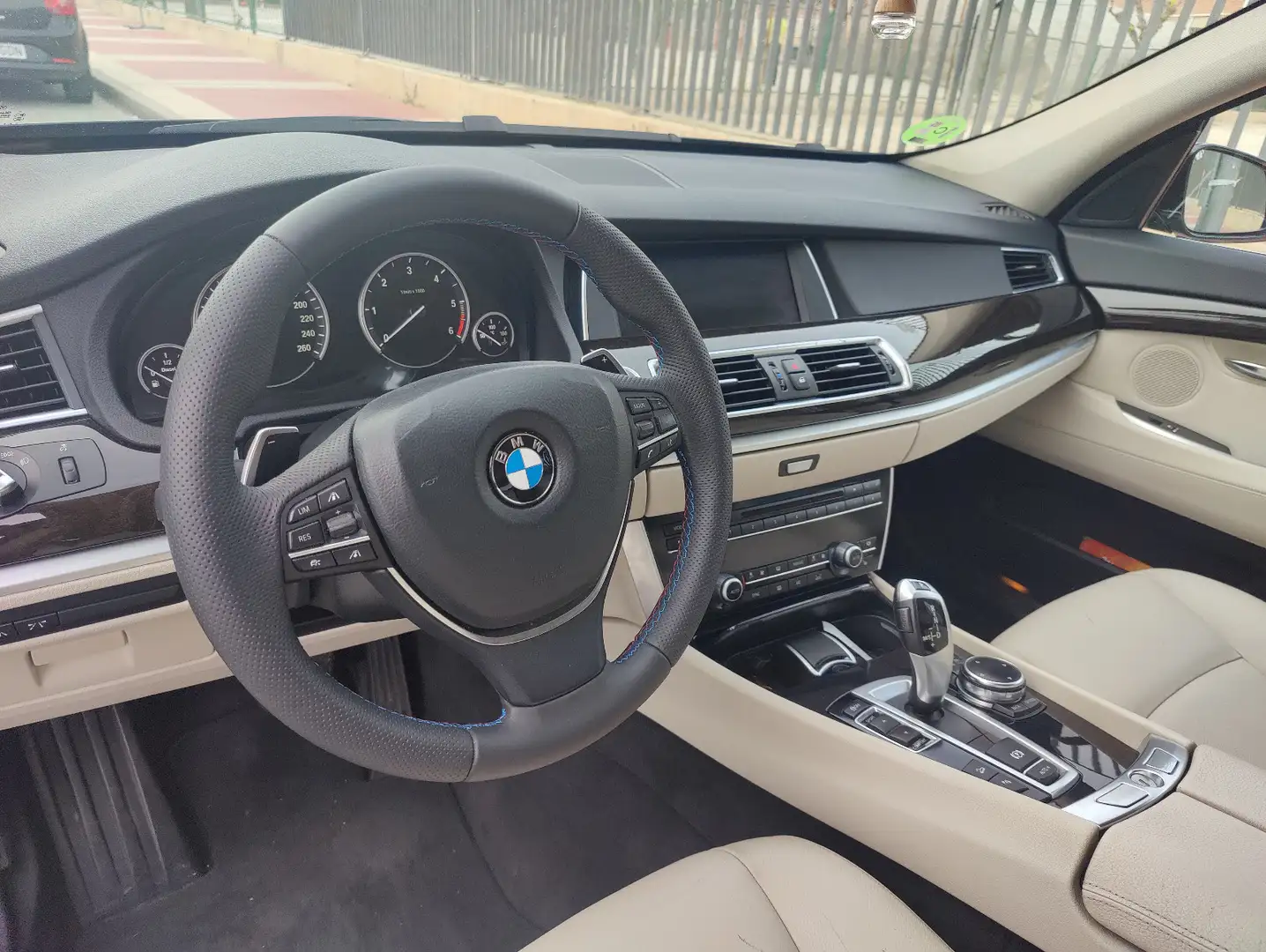 BMW 530 530dA Gran Turismo xDrive Luxury - 1