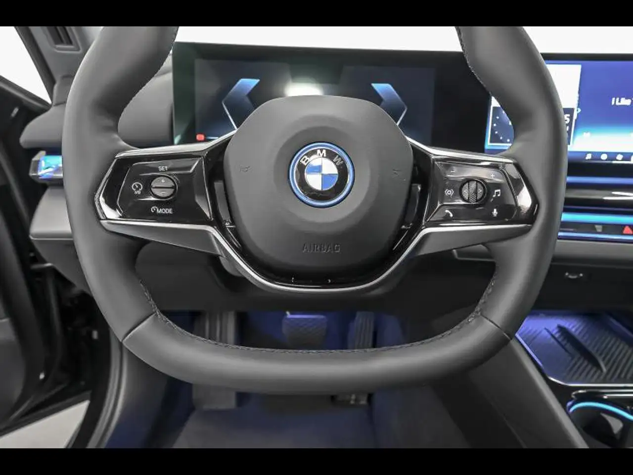 BMW i5 eDrive40 8