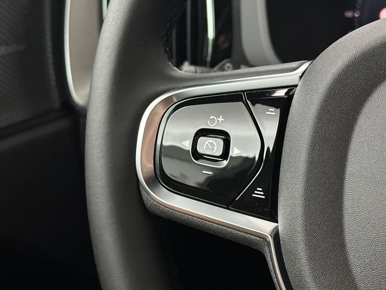 Volvo XC60 2026 — фото 22