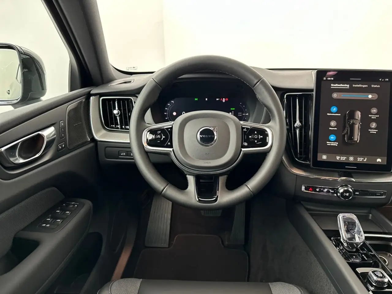 Volvo XC60 2026 — фото 20