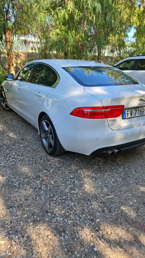 Jaguar XE 20d Aut. Prestige - 2