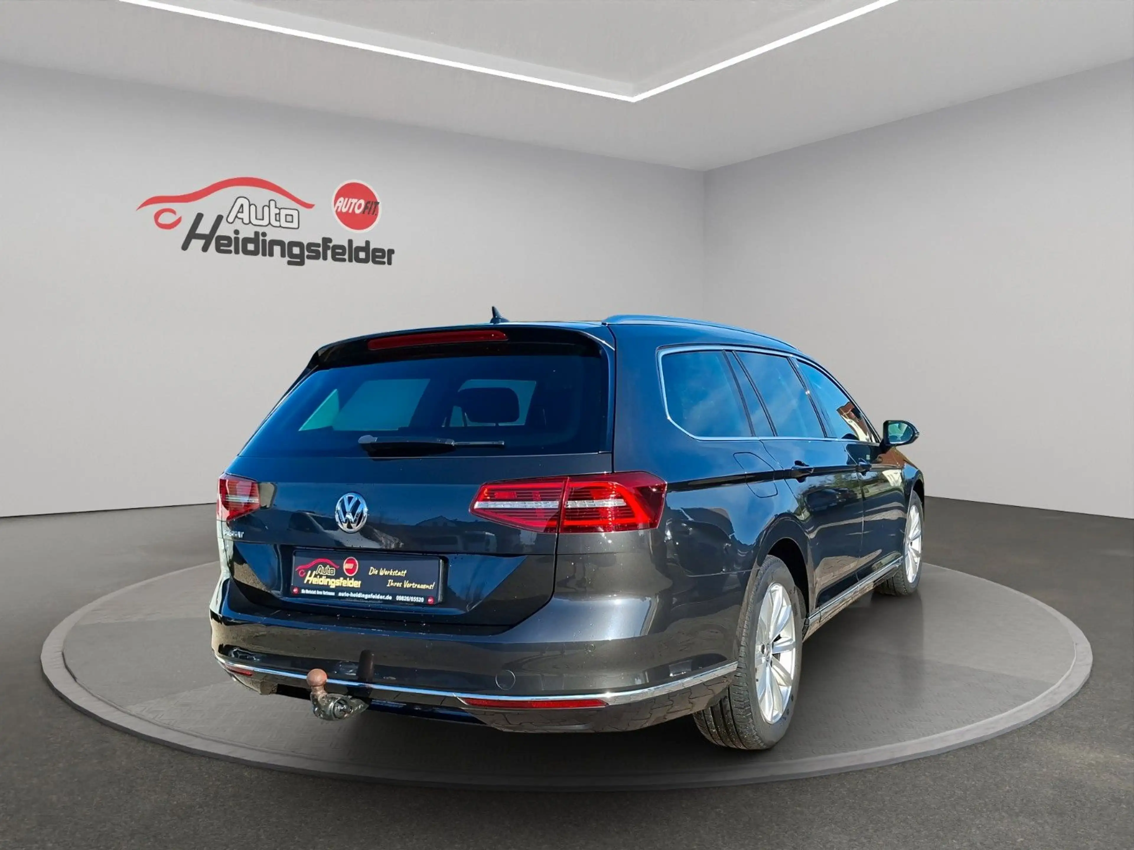 Volkswagen Passat Variant Highline ACC,AHK,RFK,PDC,8-fach — photo 5