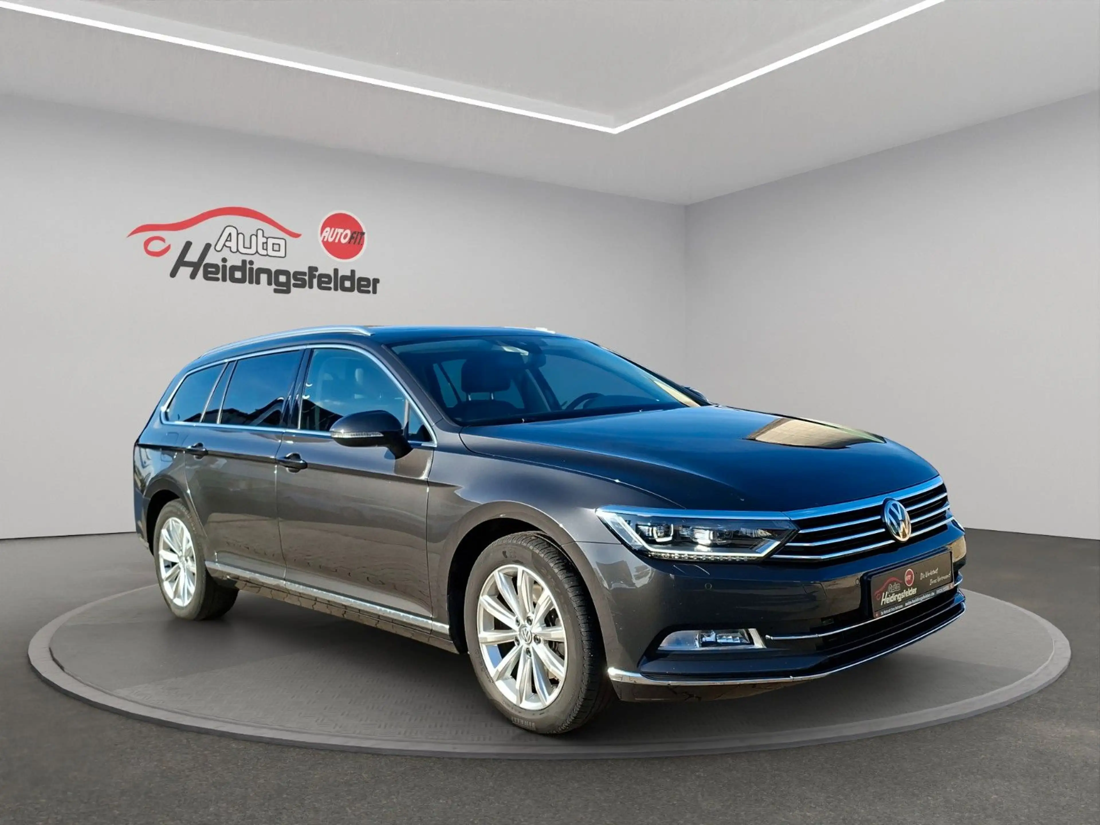 Volkswagen Passat Variant Highline ACC,AHK,RFK,PDC,8-fach — photo 7