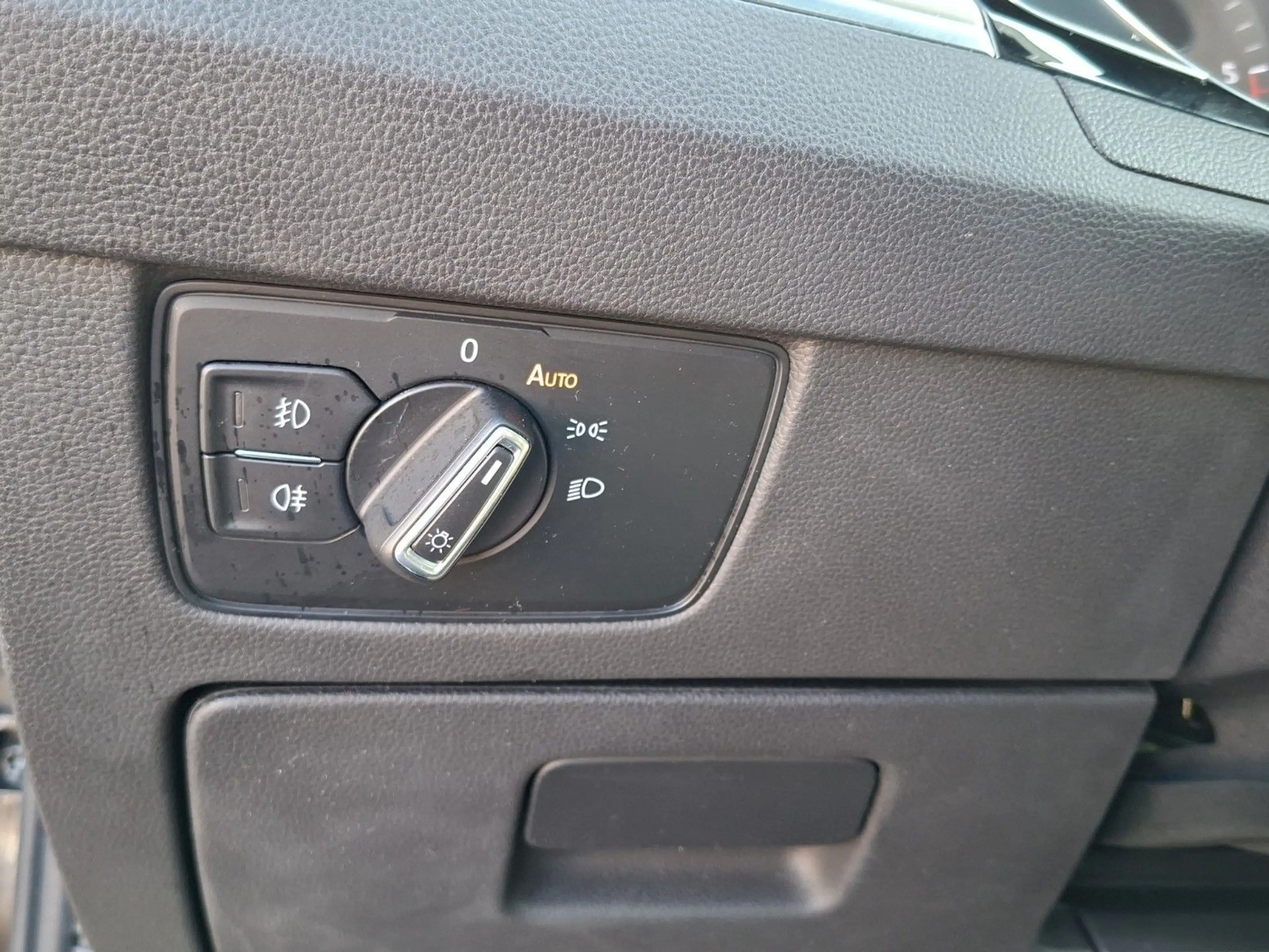 Volkswagen Passat Variant Highline ACC,AHK,RFK,PDC,8-fach — photo 10