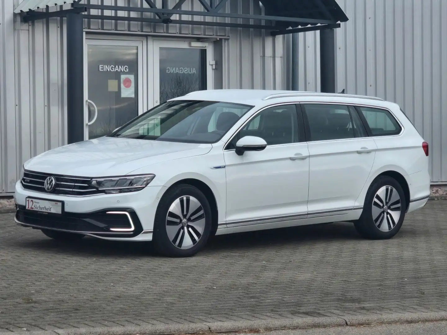 Volkswagen Passat Variant GTE/NAVI/KAMERA 360°/AHK/ACC/LANE Blanc - 1