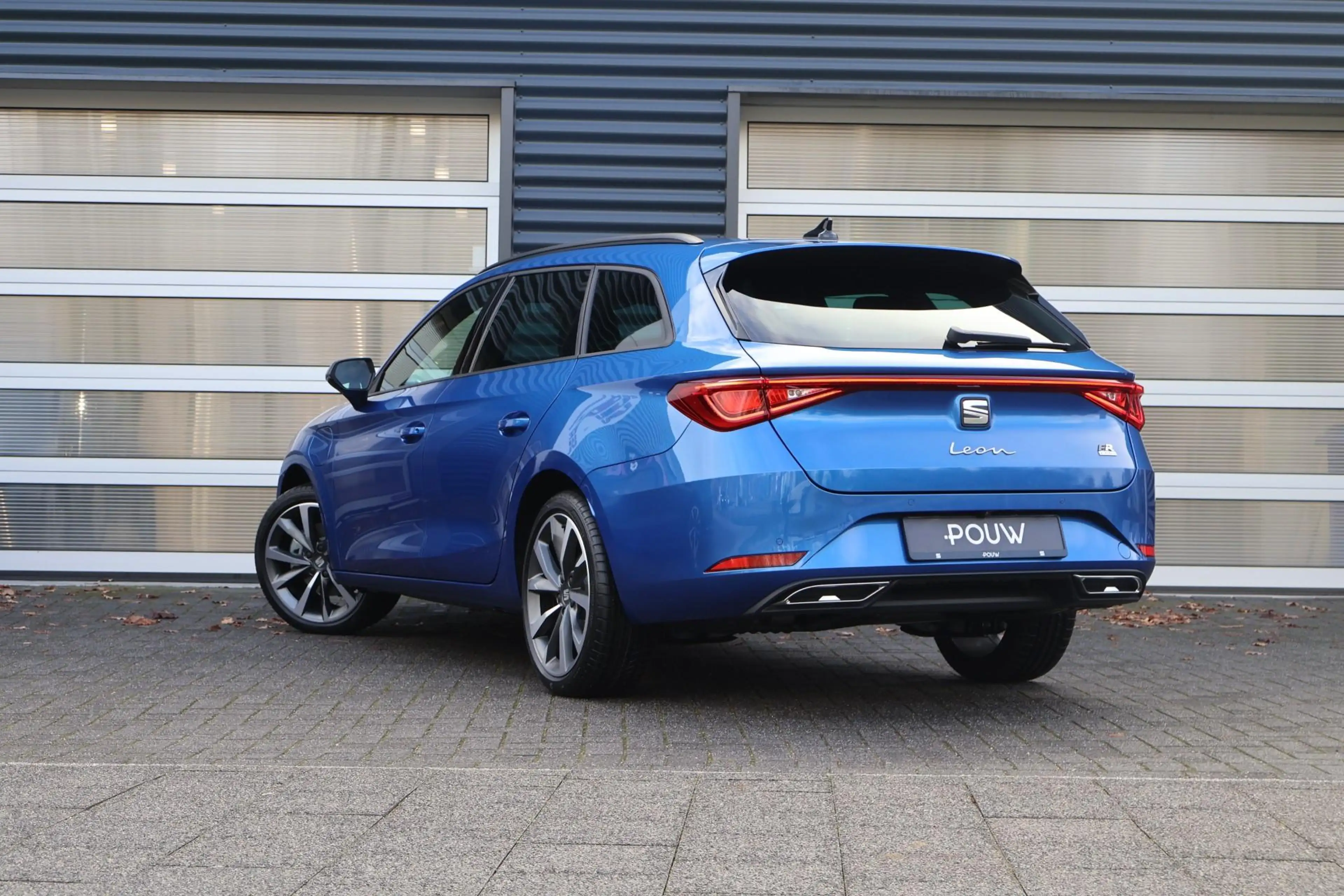 SEAT Leon e-Hybrid Sportstourer 1.5 TSI 204pk FR Business | Trekhaak — photo 12
