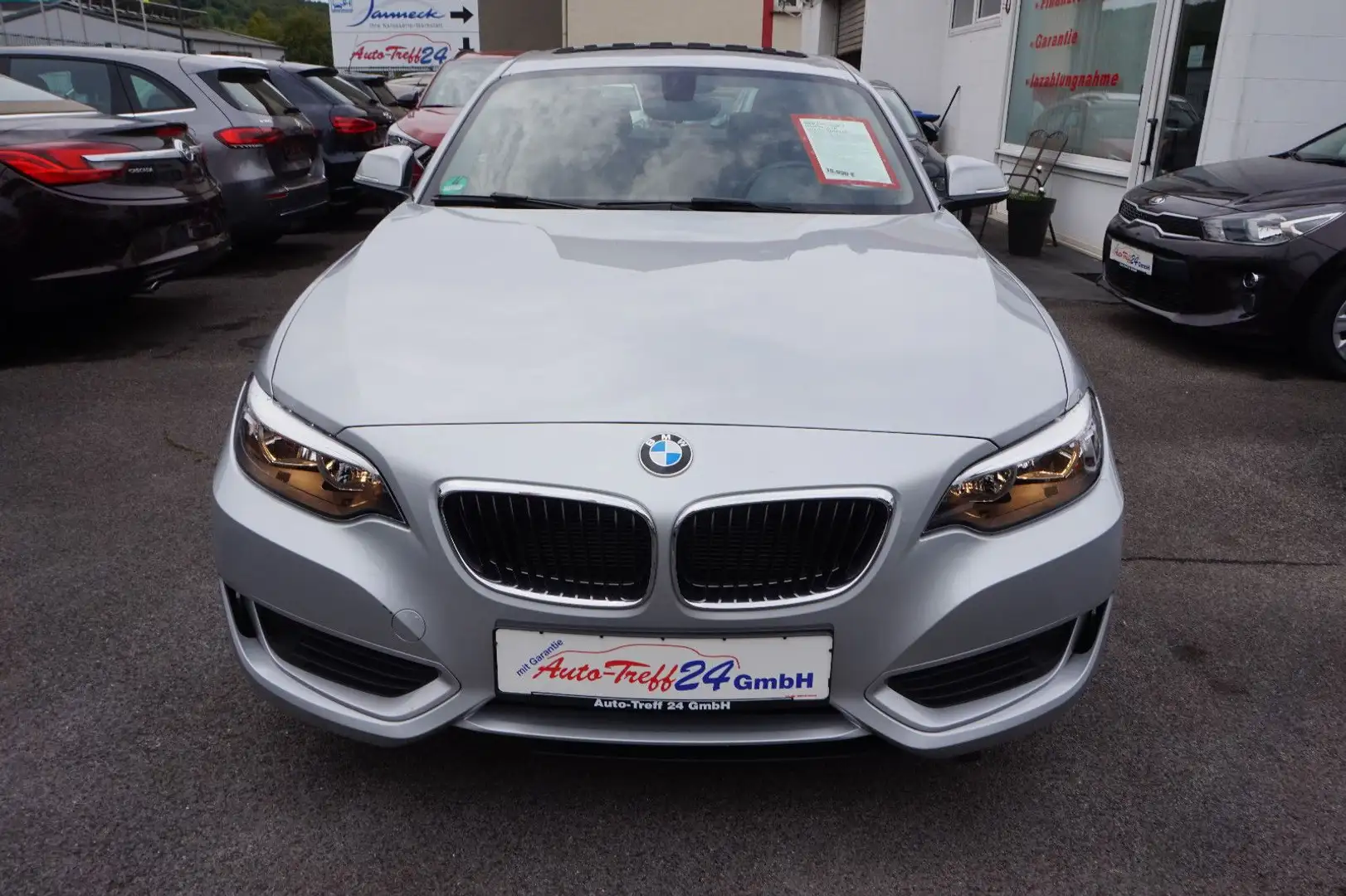 BMW 218 d Coupe *1.Hand*wenig KM*unfallfrei*GARANTIE* Silber - 2