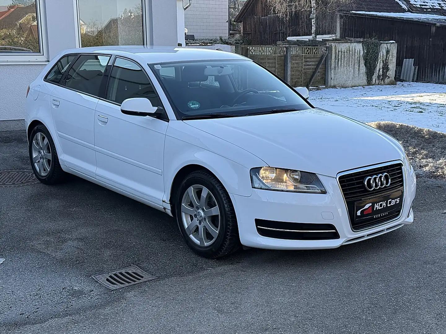 Audi A3 SB Jubiläumsmodell 1,6 TDI DPF Weiß - 1