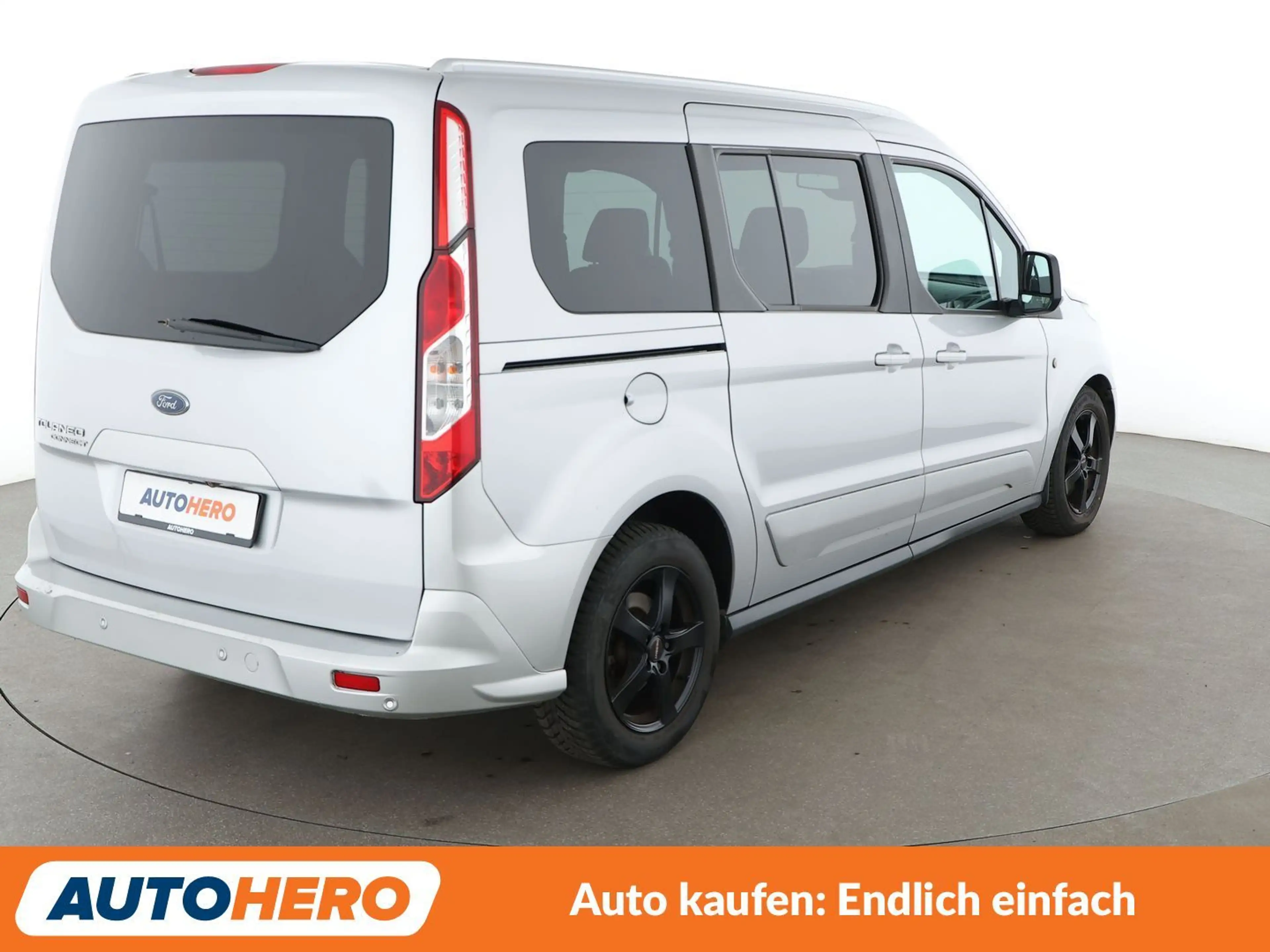 Ford Grand Tourneo 1.5 TDCi Titanium Aut.*NAVI*TEMPO*CAM*PDC*SHZ*ALU* — photo 6