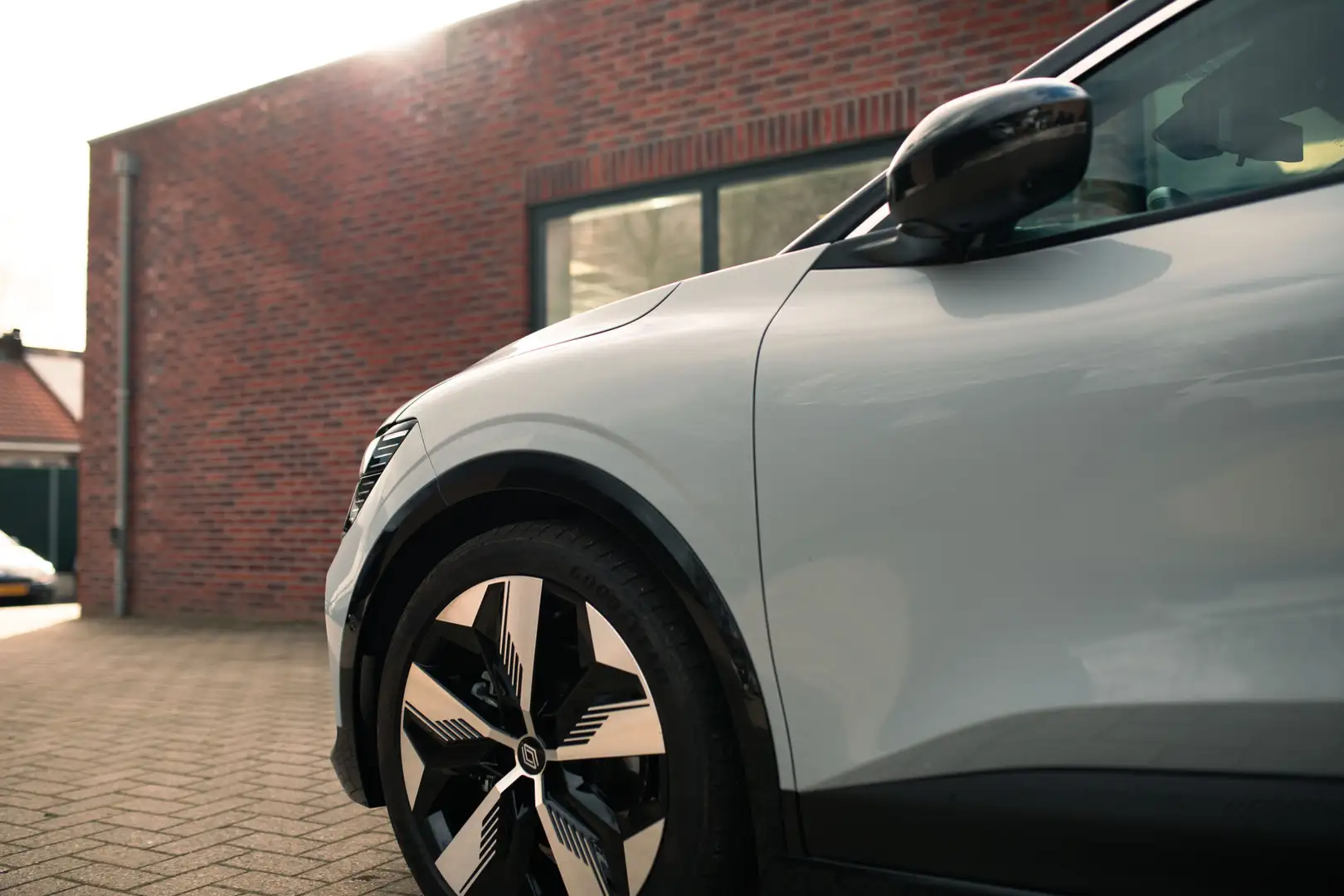 Renault Megane E-Tech EV60 Optimum Charge Techno | DIRECT LEVERBAAR | Grijs - 2