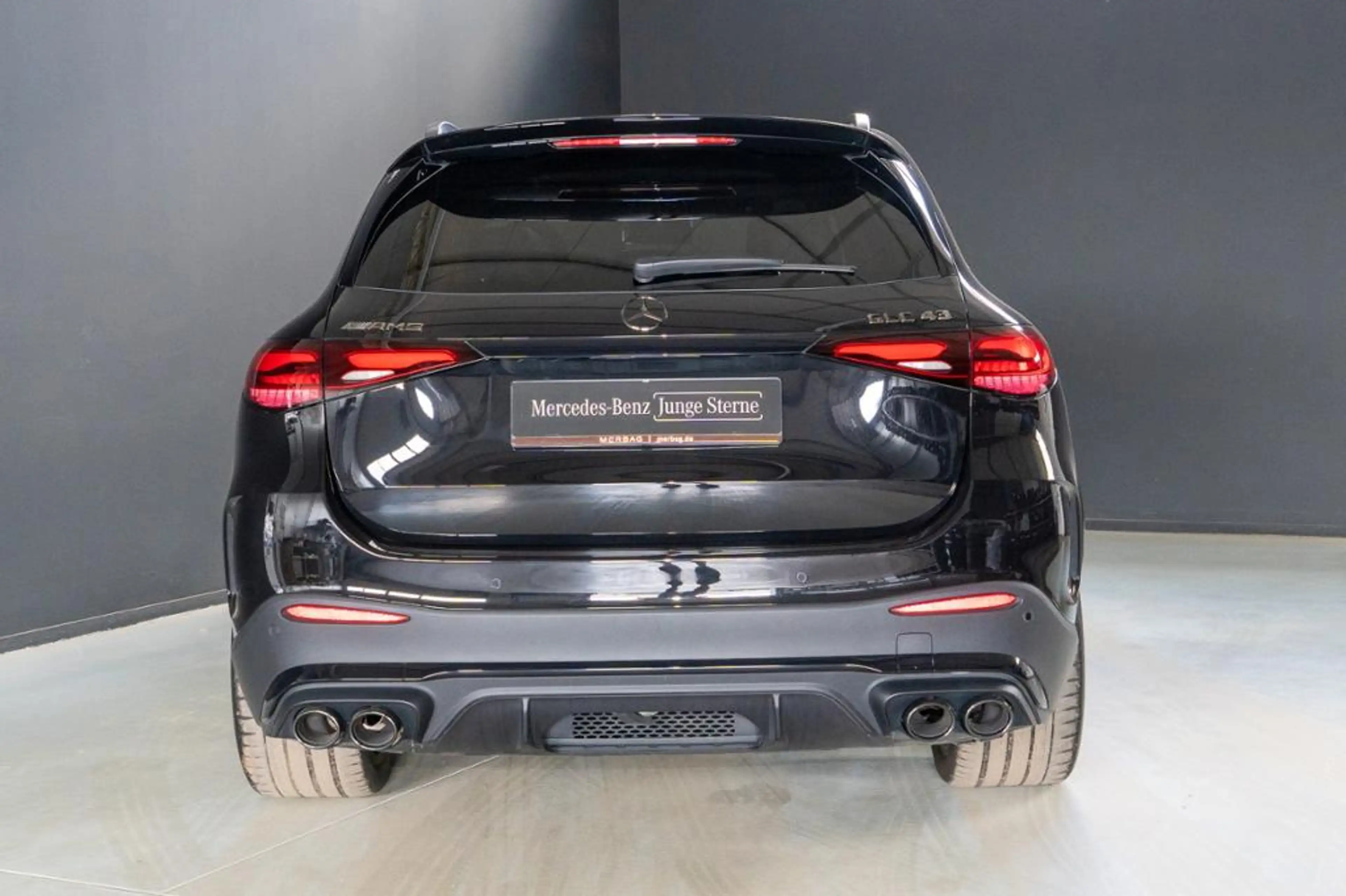 Mercedes-Benz GLC 43 AMG AMG GLC 43 4M *Night II Perf Pano Burm Head AHK — photo 4
