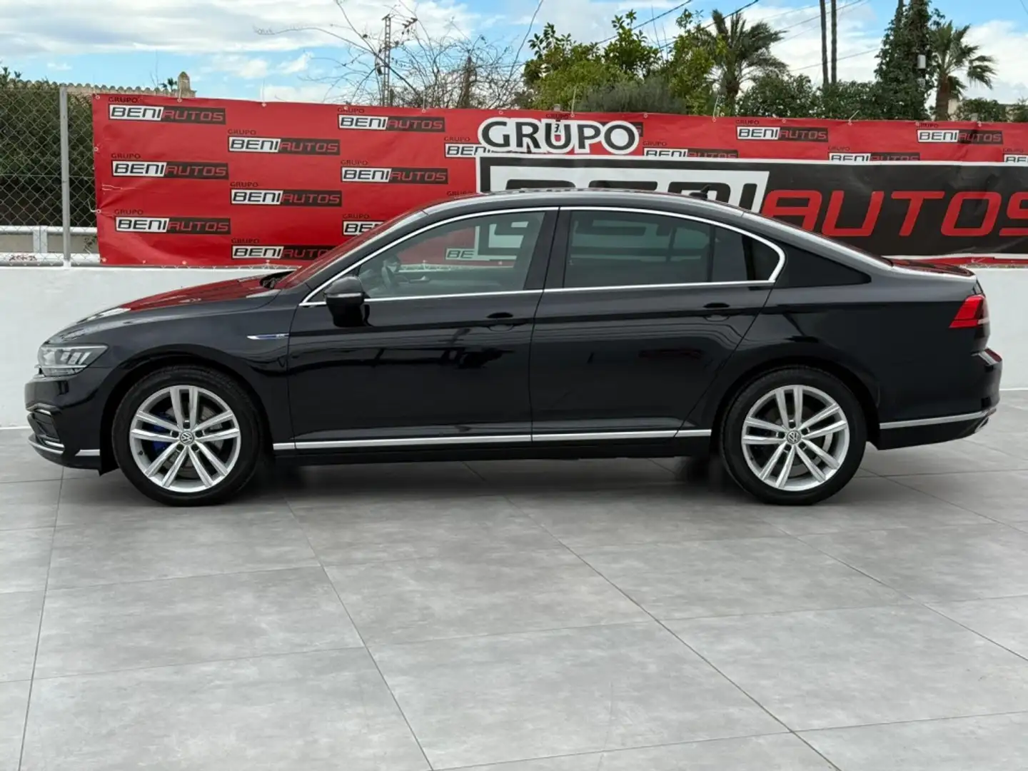 Volkswagen Passat GTE 1.4 TSI e-Power Negro - 2
