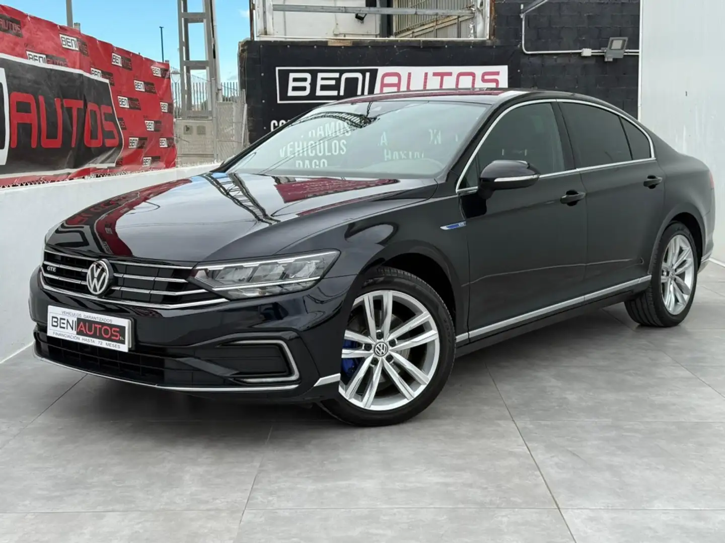 Volkswagen Passat GTE 1.4 TSI e-Power Negro - 1