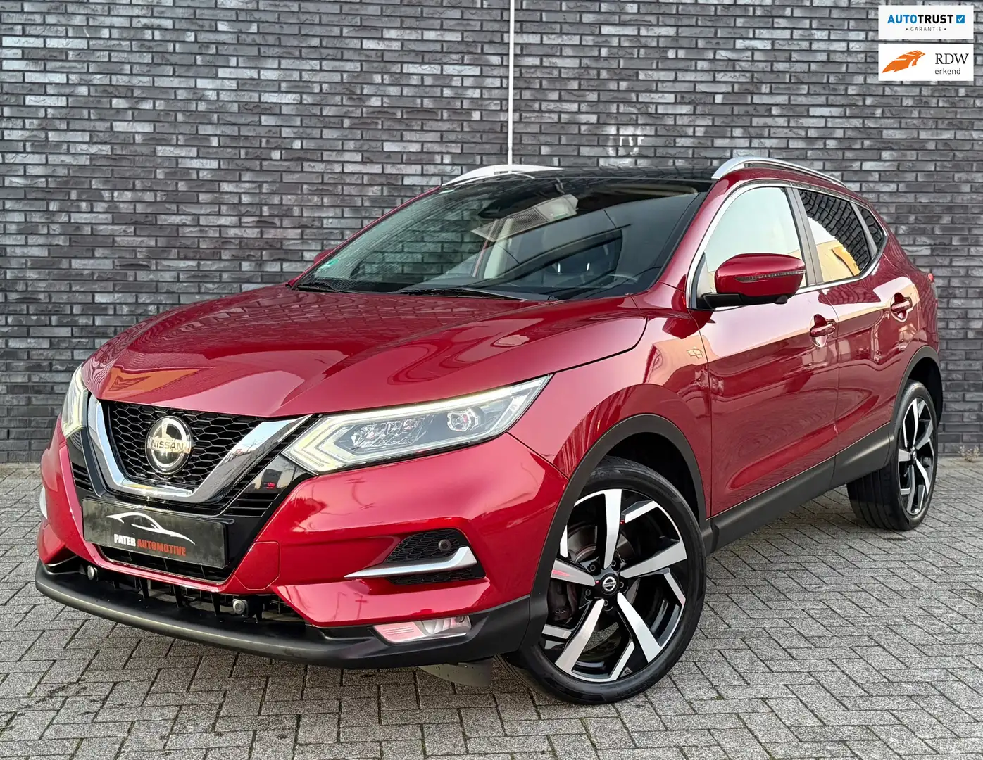 Nissan Qashqai 1.3 DIG-T Tekna+ 159pk Automaat|Panorama|360 Camer Rot - 1