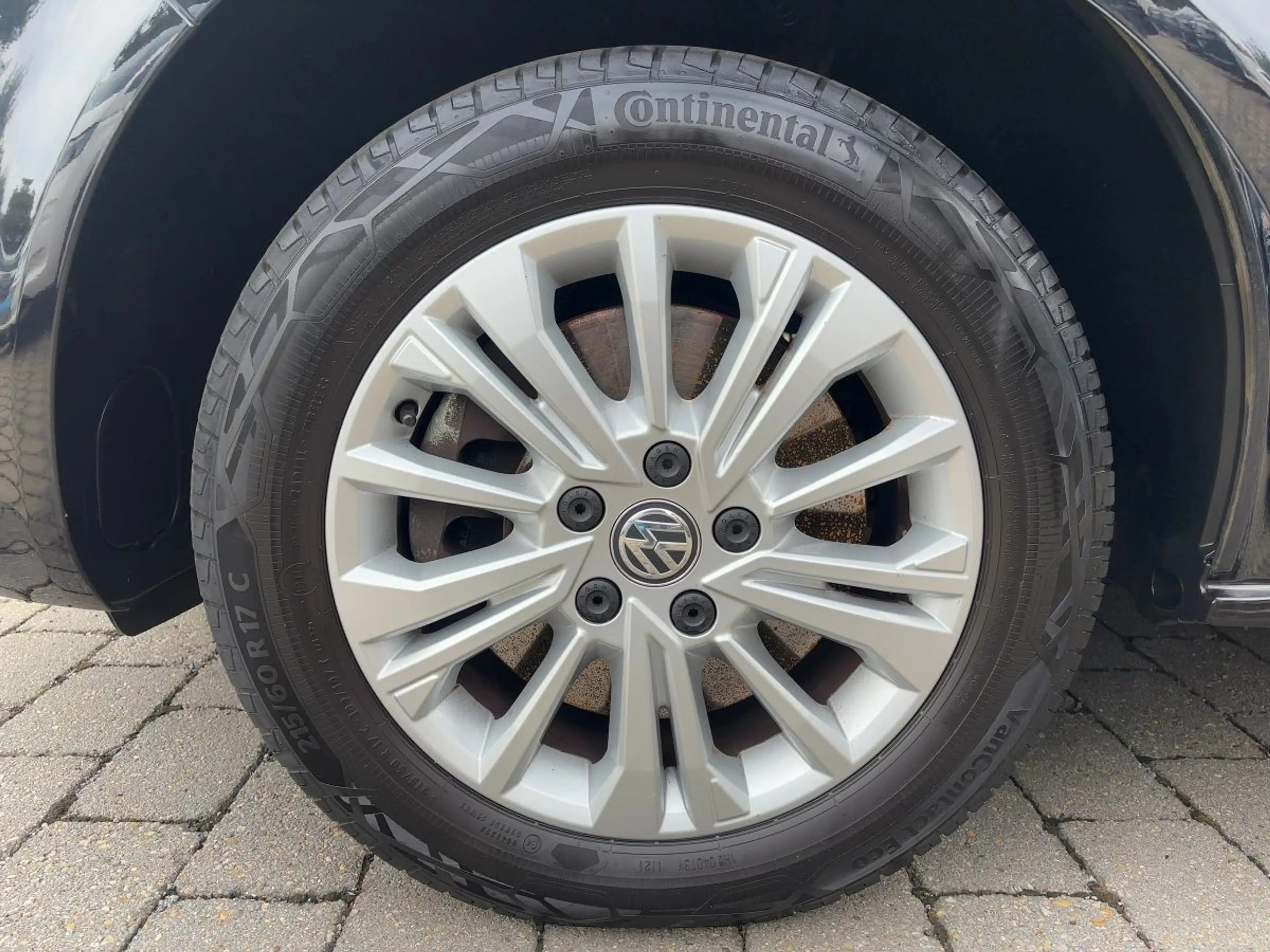 Volkswagen T6.1 Multivan Comfortline — photo 11