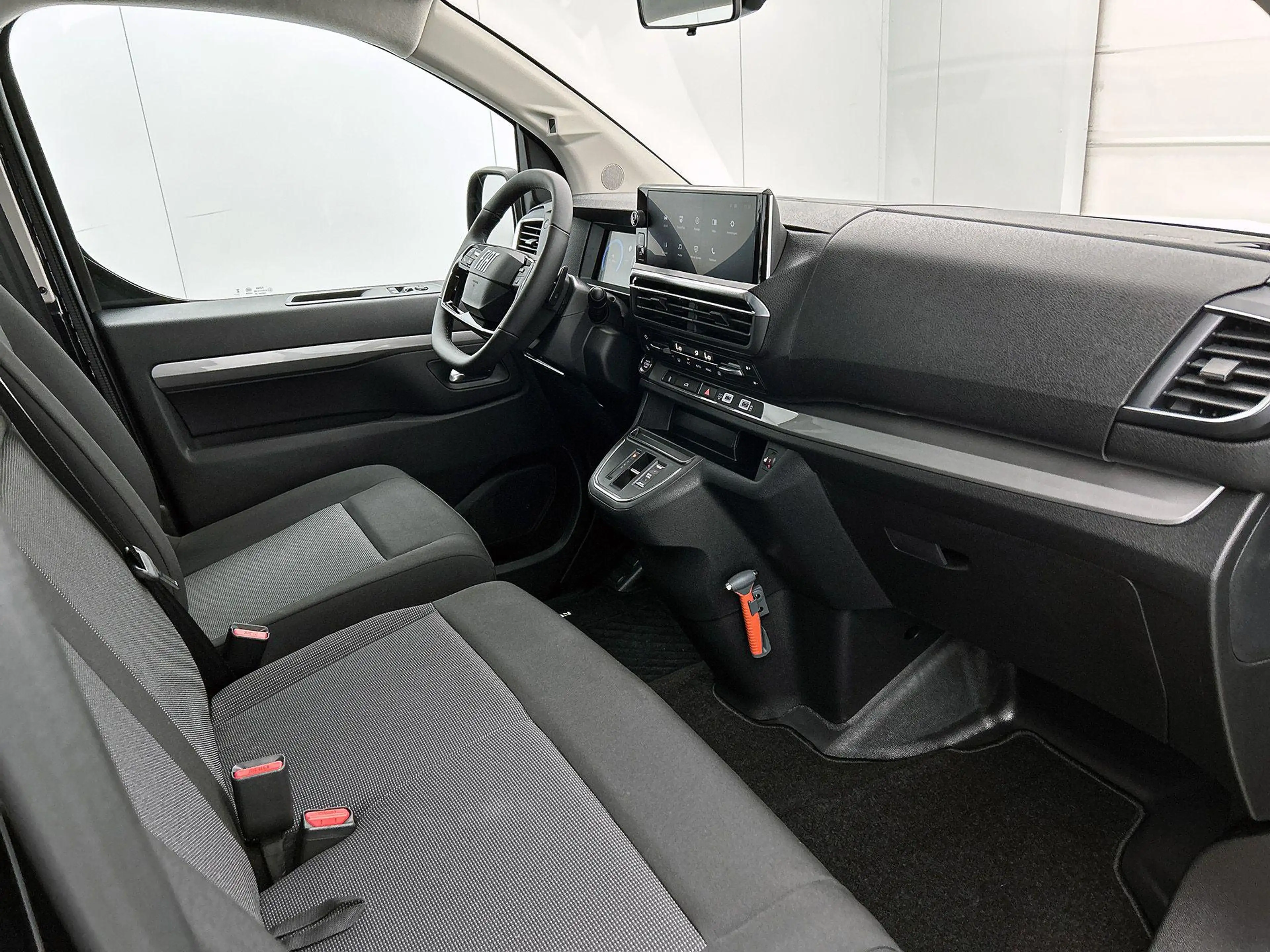 Fiat Scudo e-Scudo L3 75 kWh 136pk | DEMO | Camera | Apple Ca — photo 8