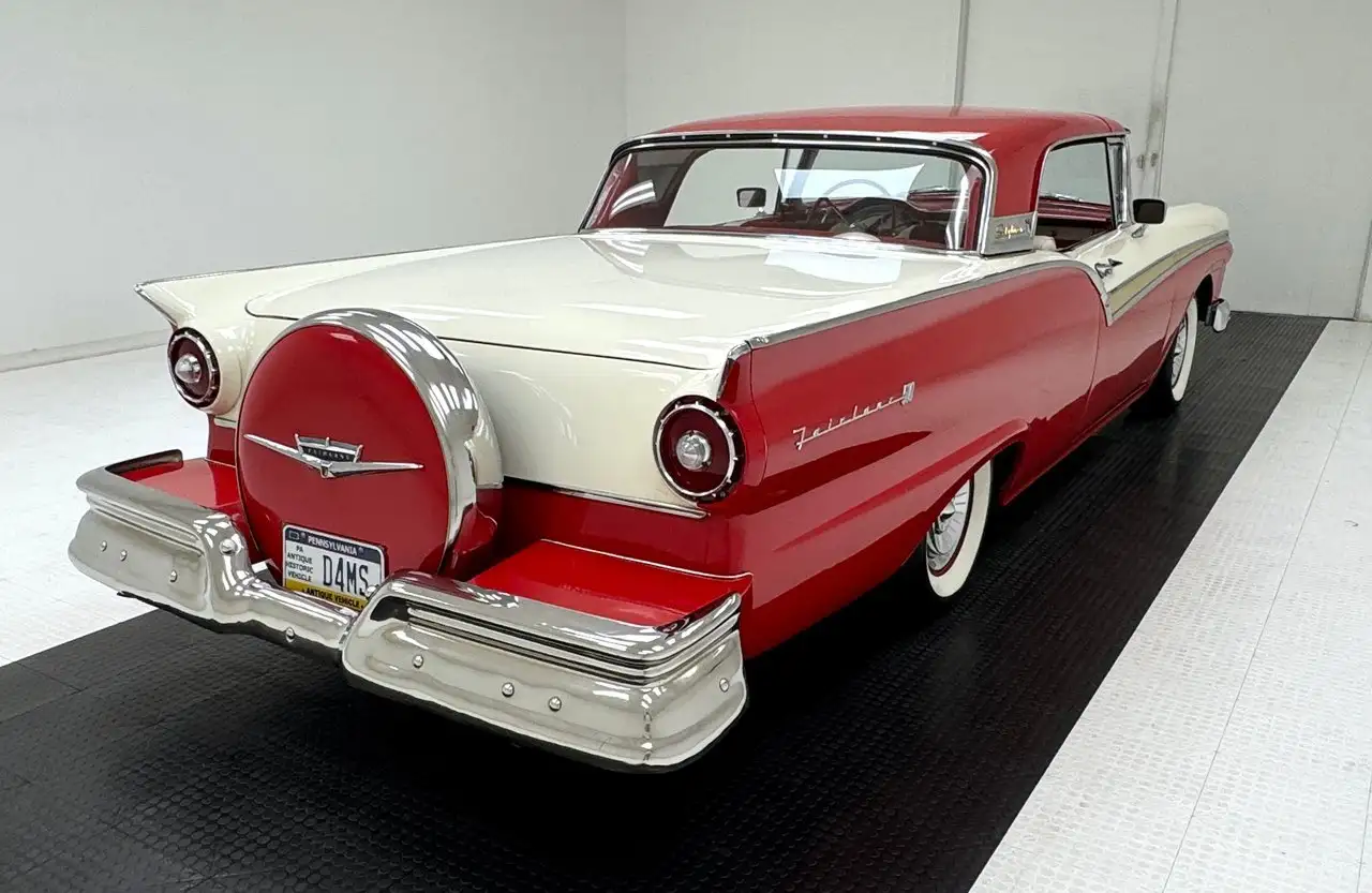 Ford Fairlane 500 Skyliner, foto 11