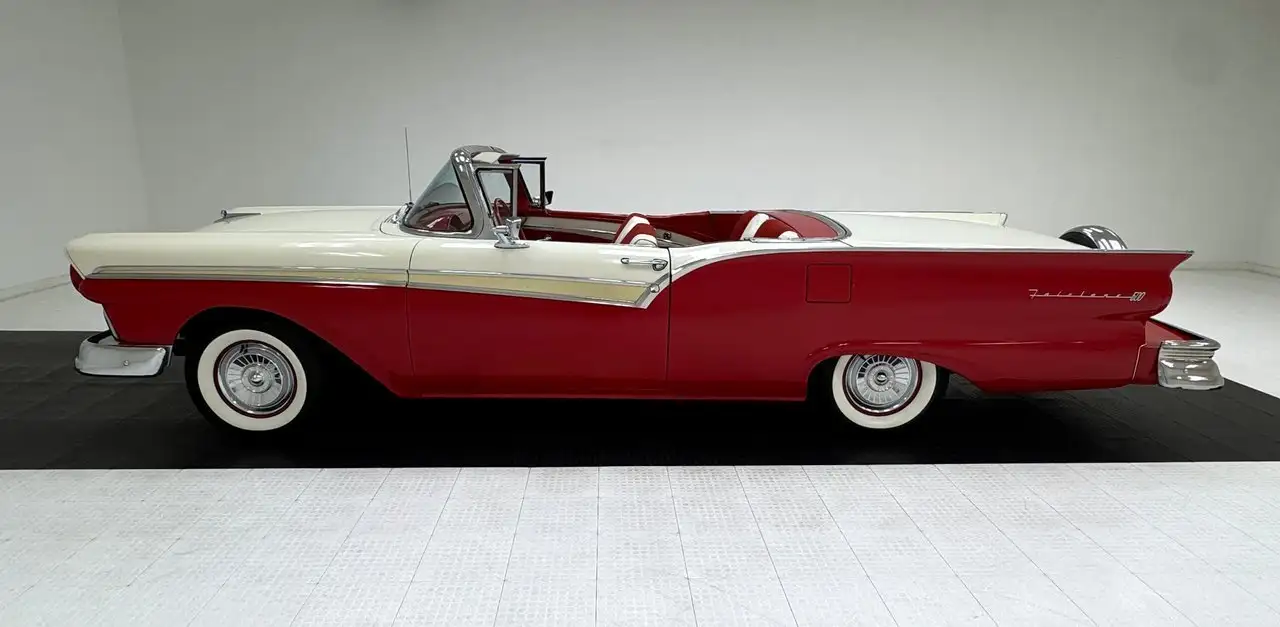 Ford Fairlane 500 Skyliner, foto 6