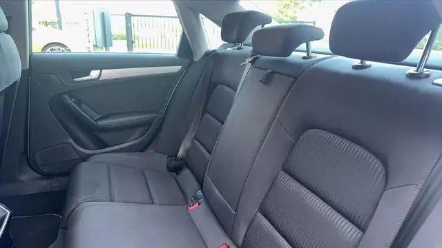 Audi A4 view 9