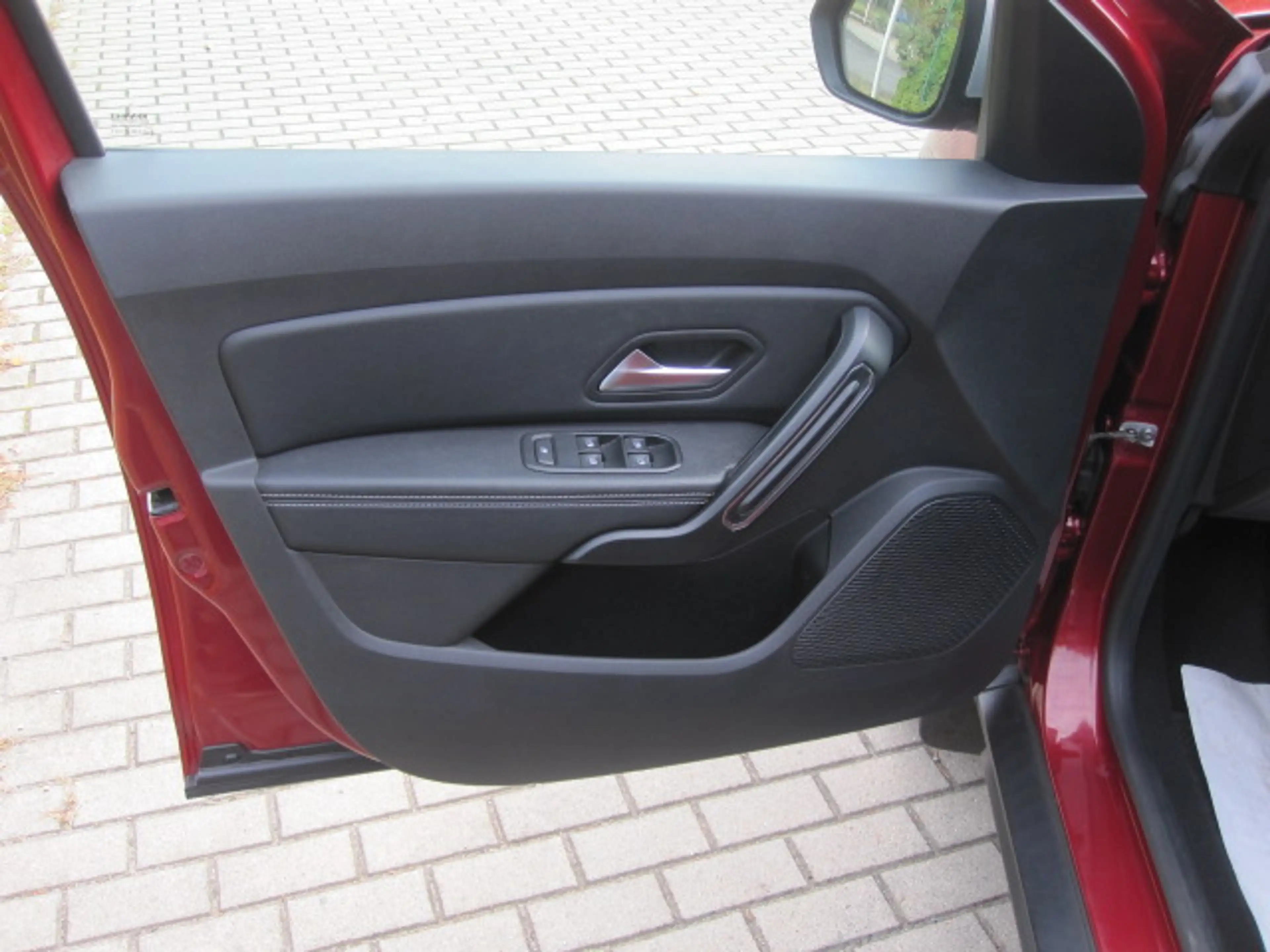 Dacia Duster Duster TCe 130 2WD GPF Prestige — photo 11