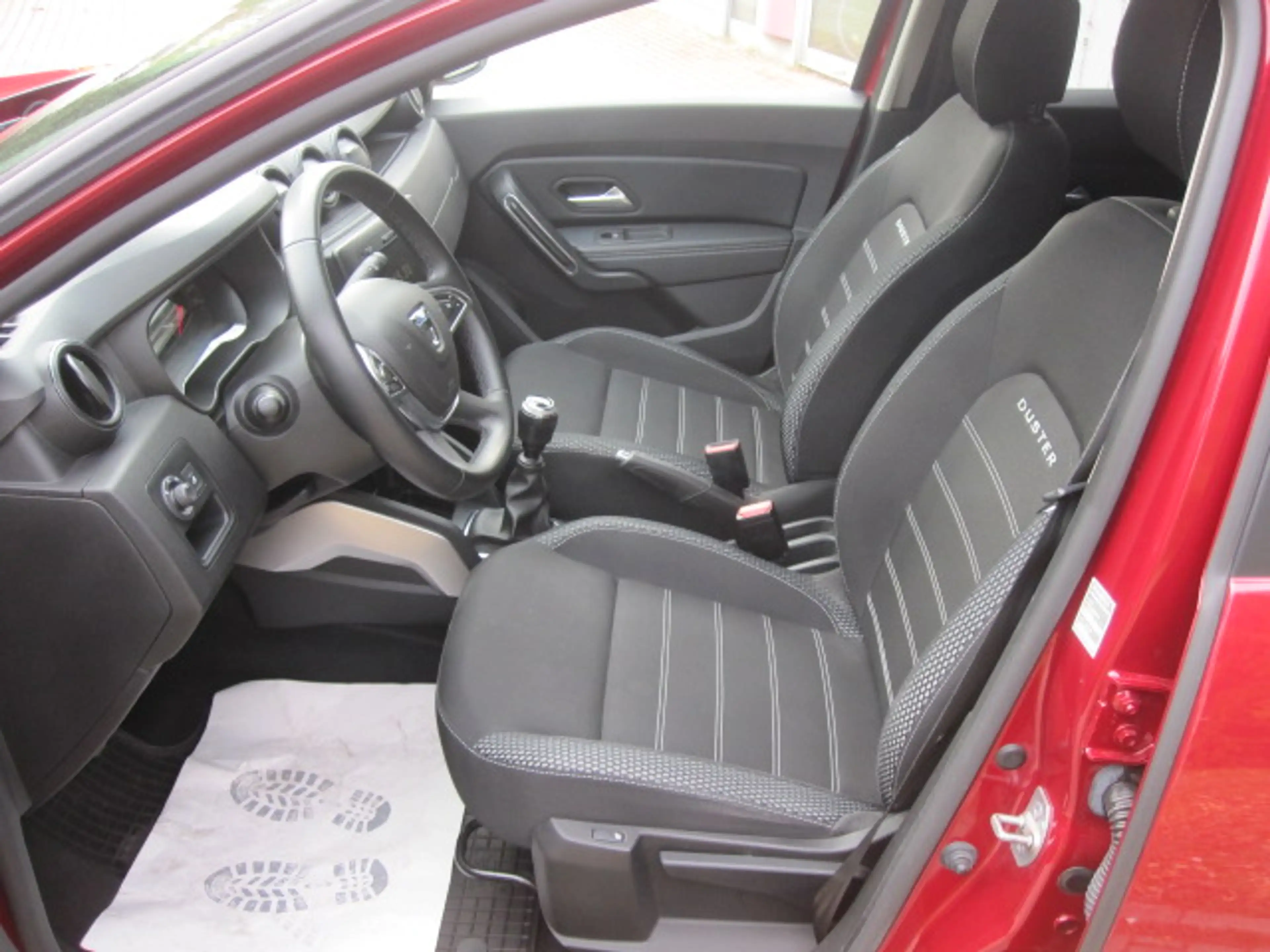Dacia Duster Duster TCe 130 2WD GPF Prestige — photo 10