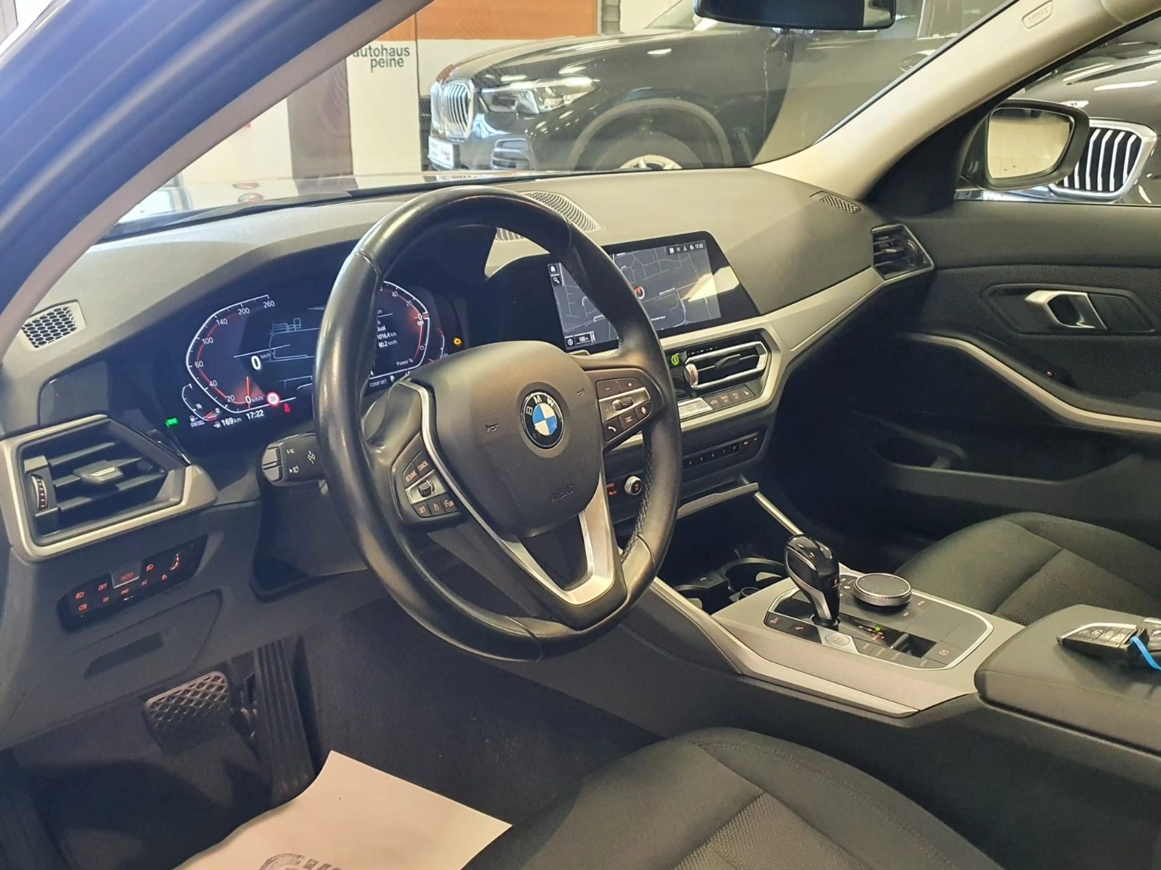 BMW 320 d xDrive Advantage Aut/Navi/Park&FernLichtAss — photo 14