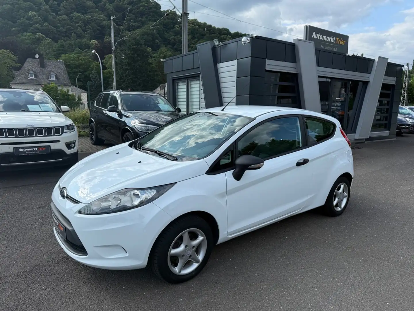Ford Fiesta Ambiente Wenig Km! TÜV Neu! Blanc - 1