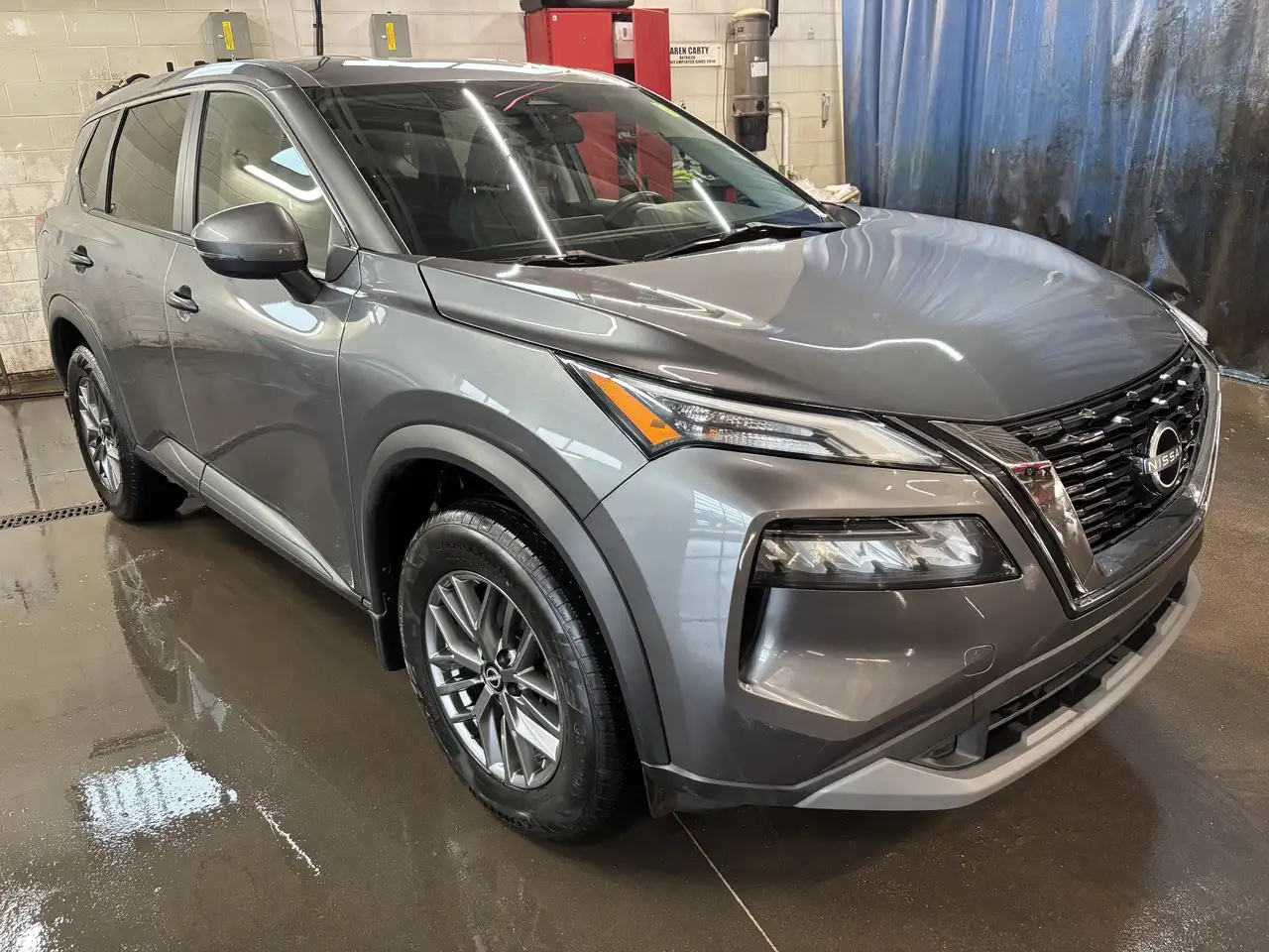 Nissan Rogue снимка Nissan Rogue