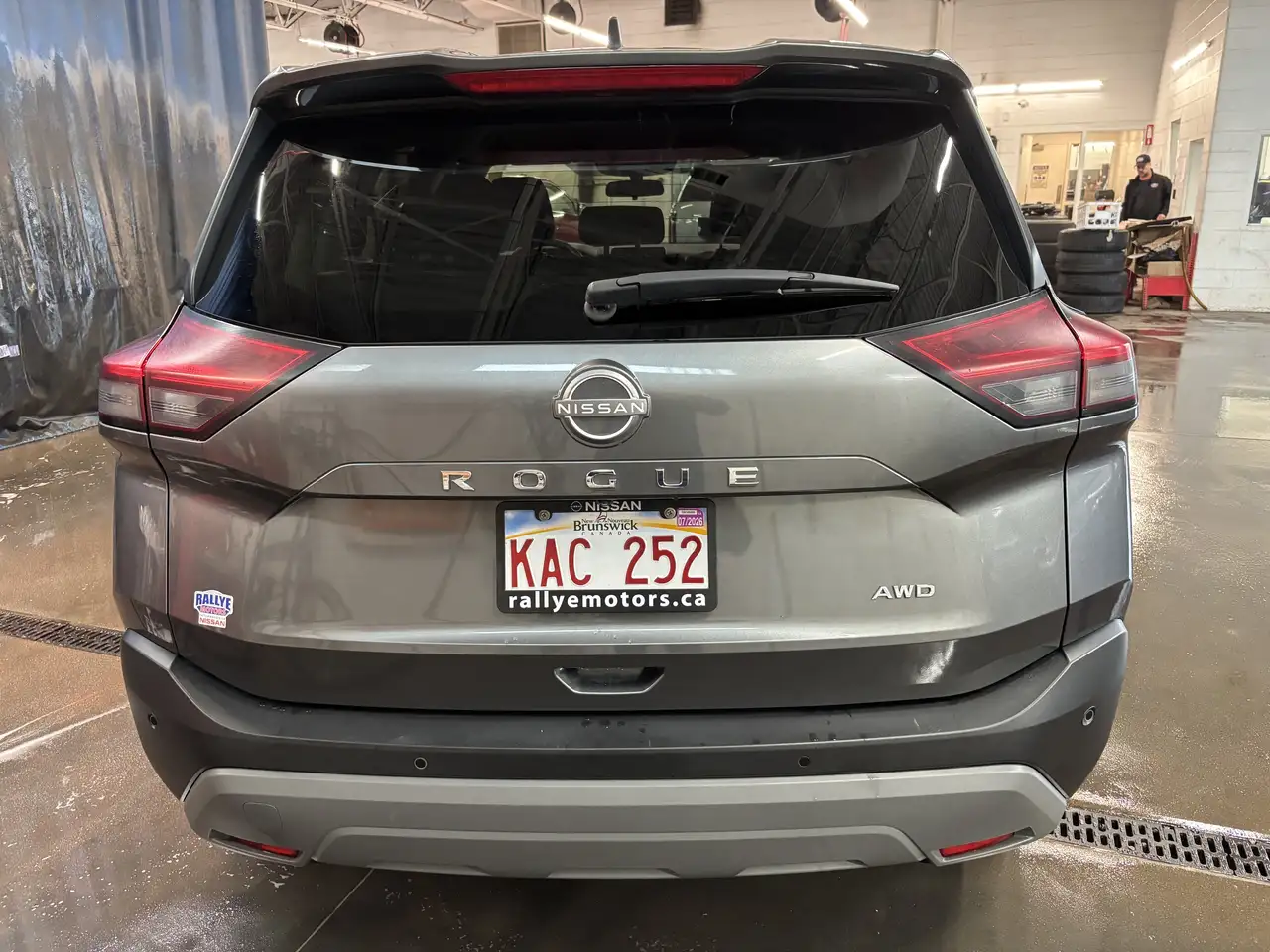 Nissan Rogue снимка Nissan Rogue