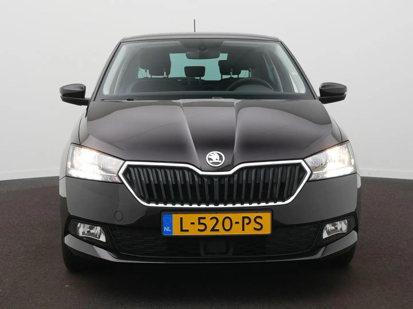 Skoda Fabia 1.0 TSI Ambition Clima - Cruise - Pdc Zwart - 2